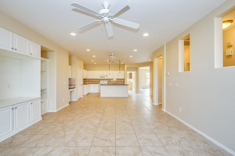 Photo 8 of 26 - 3808 S 99th Dr, Tolleson, AZ 85353