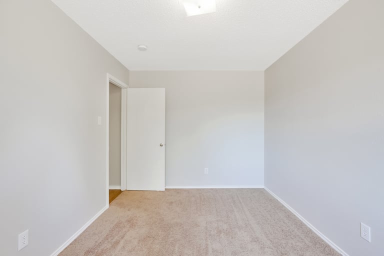 Photo 14 of 24 - 8567 Garden Springs Dr, Fort Worth, TX 76123