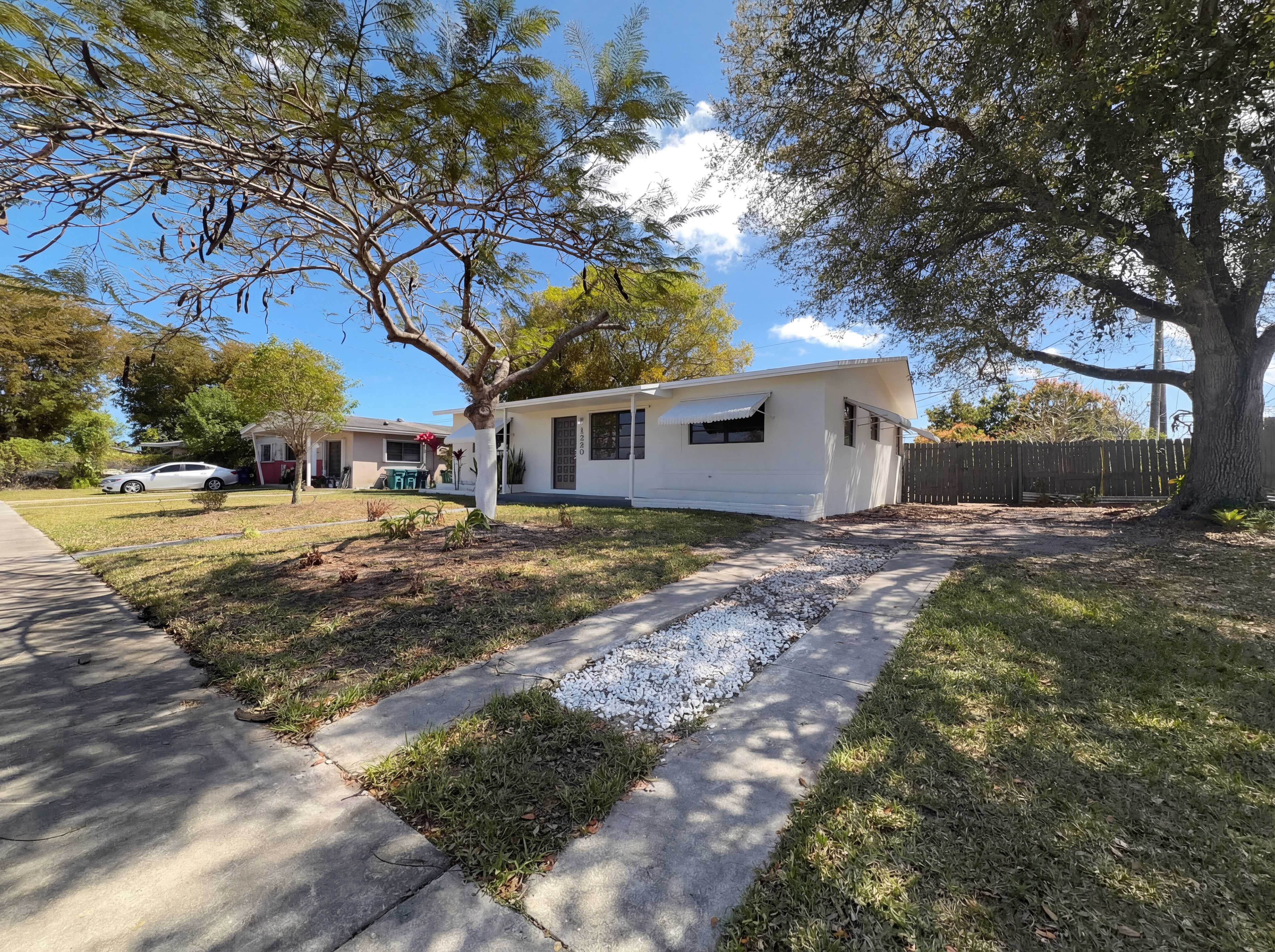 Photo 17 of 19 of 12230 SW 187th Ter, Miami, FL