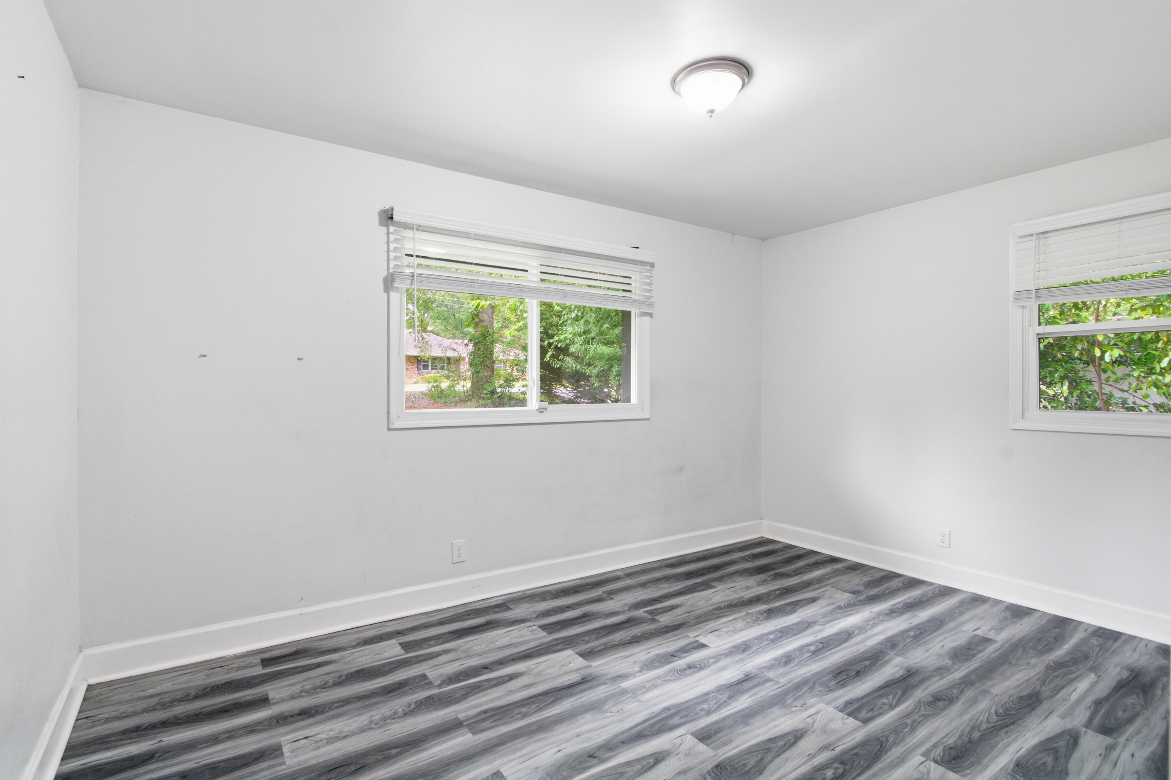 Photo 15 of 29 of 1614 Carolyn Dr, Stone Mountain, GA