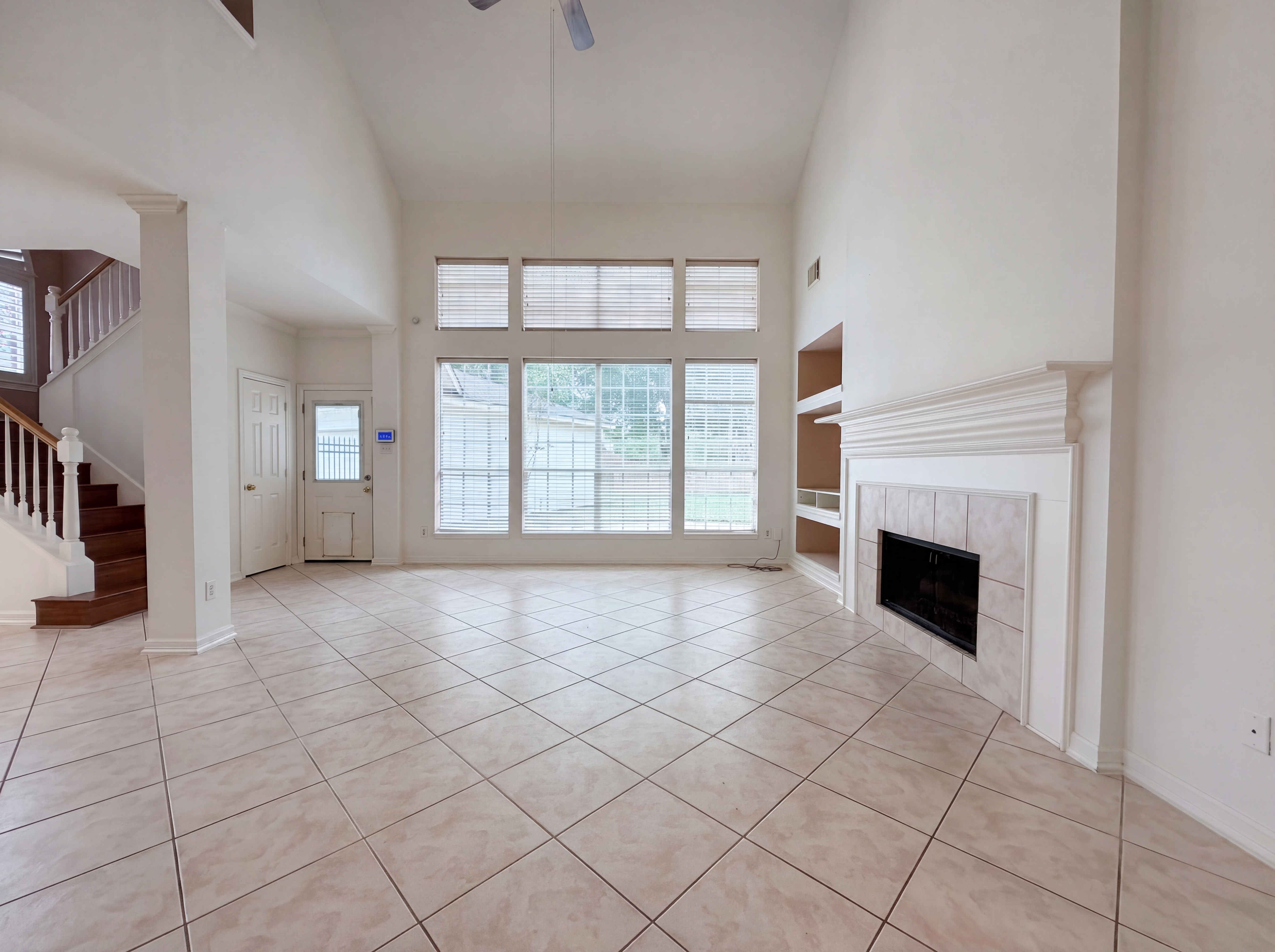 Photo 3 of 24 of 22815 Whitewater Creek Cir, Katy, TX