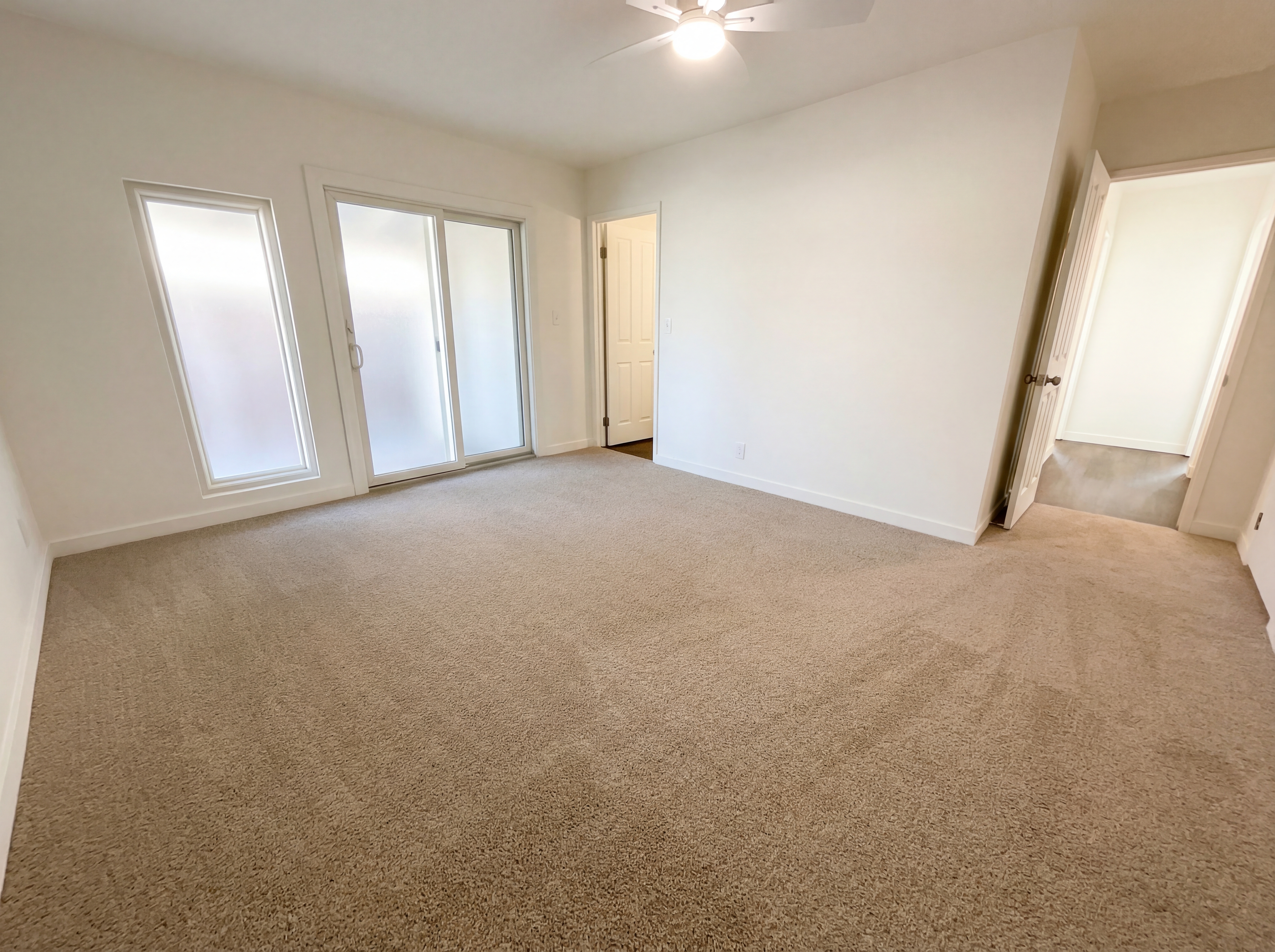 Photo 4 of 25 of 6478 Creston Ave, Las Vegas, NV