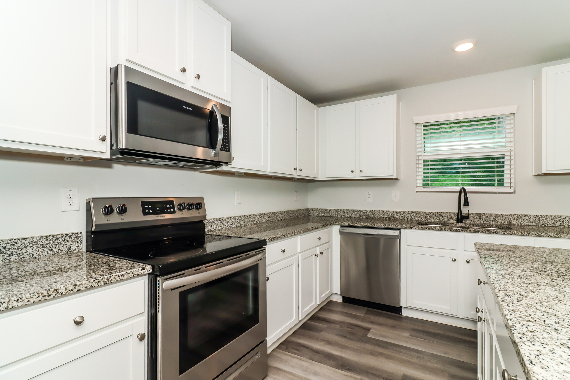 Photo 9 of 22 of 309 Muskogee Dr, Dallas, GA