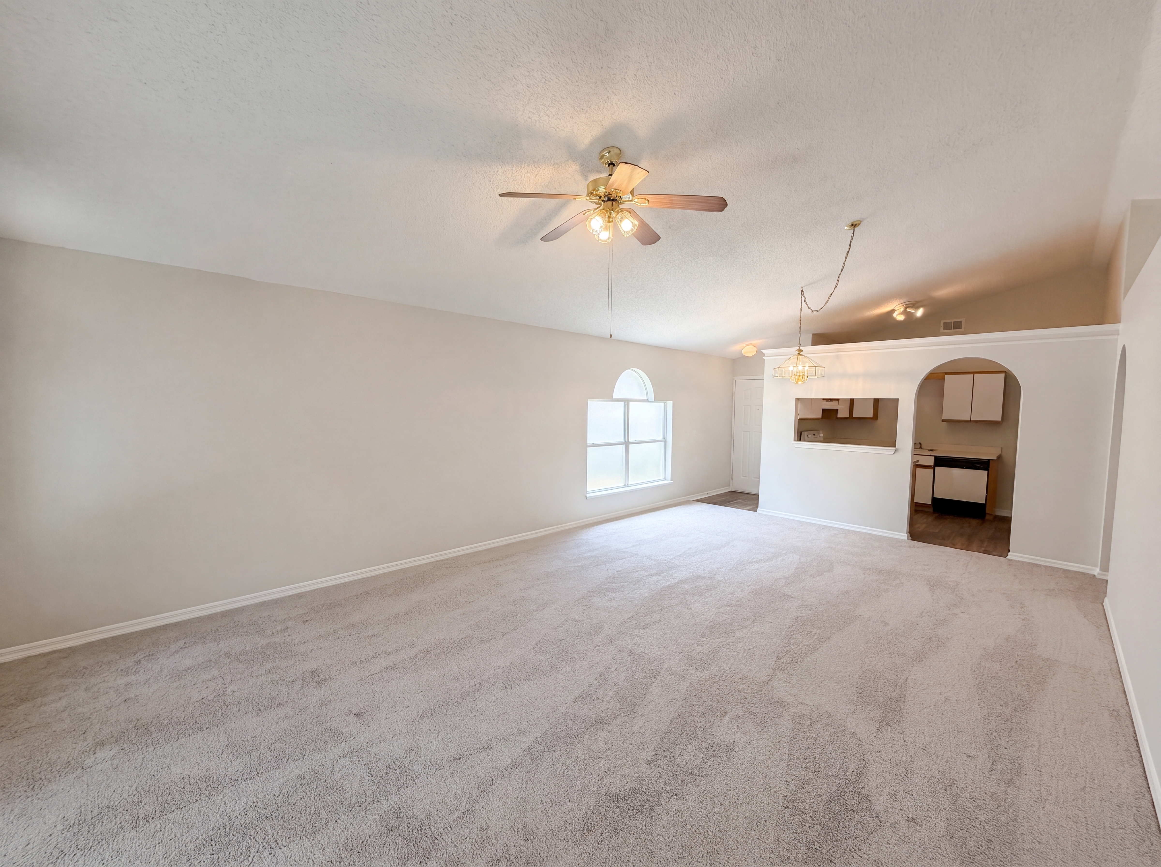 Photo 7 of 20 of 114 Pamala Ct, Sanford, FL