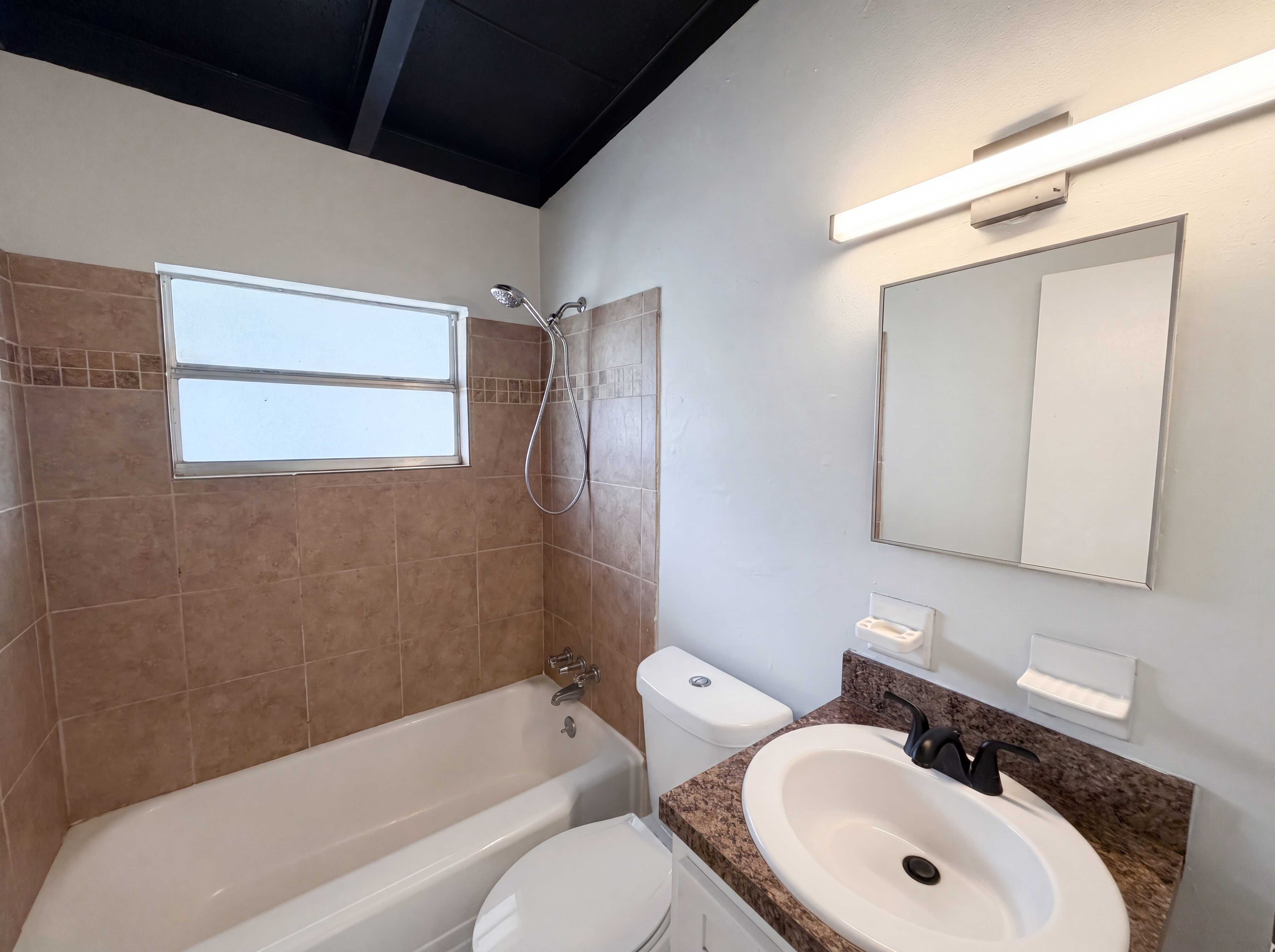 Photo 6 of 19 of 917 Golden Rule Ct N, Lakeland, FL