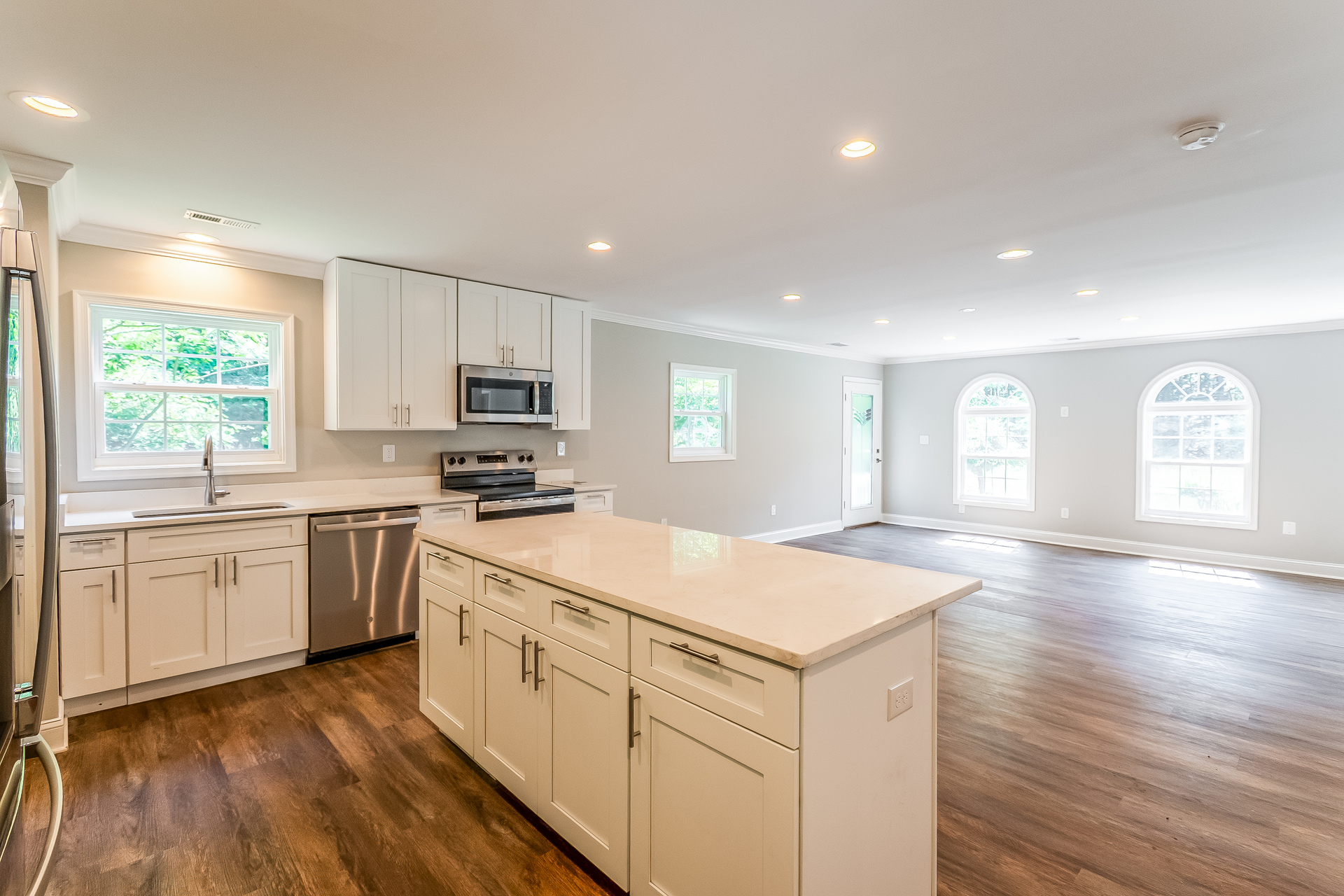 Photo 7 of 20 of 9380 Crystal Ln, Bel Alton, MD
