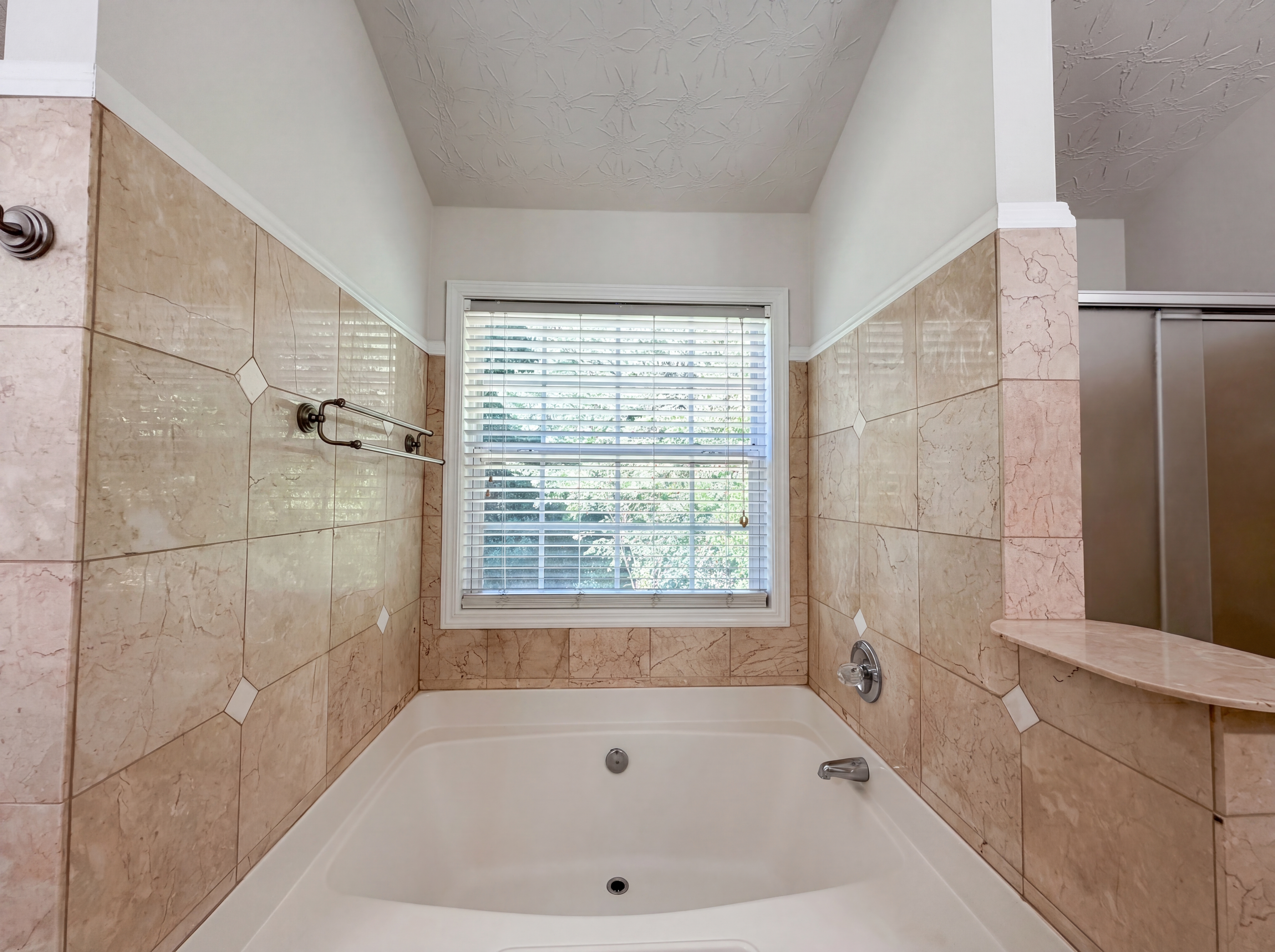 Photo 11 of 29 of 3324 Baymount Way, Lawrenceville, GA