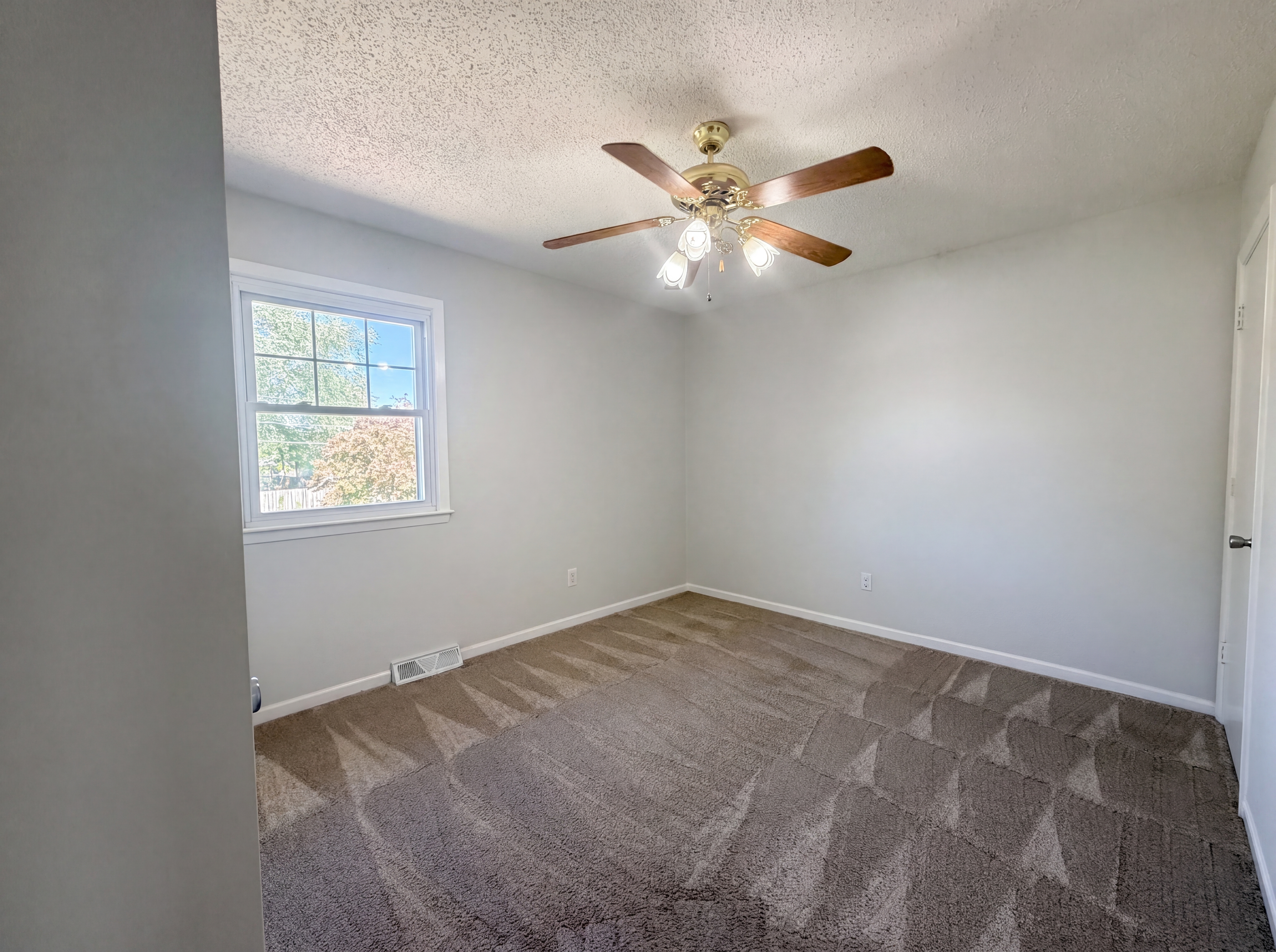 Photo 11 of 19 of 231 Downey Dr, Wellsville, KS