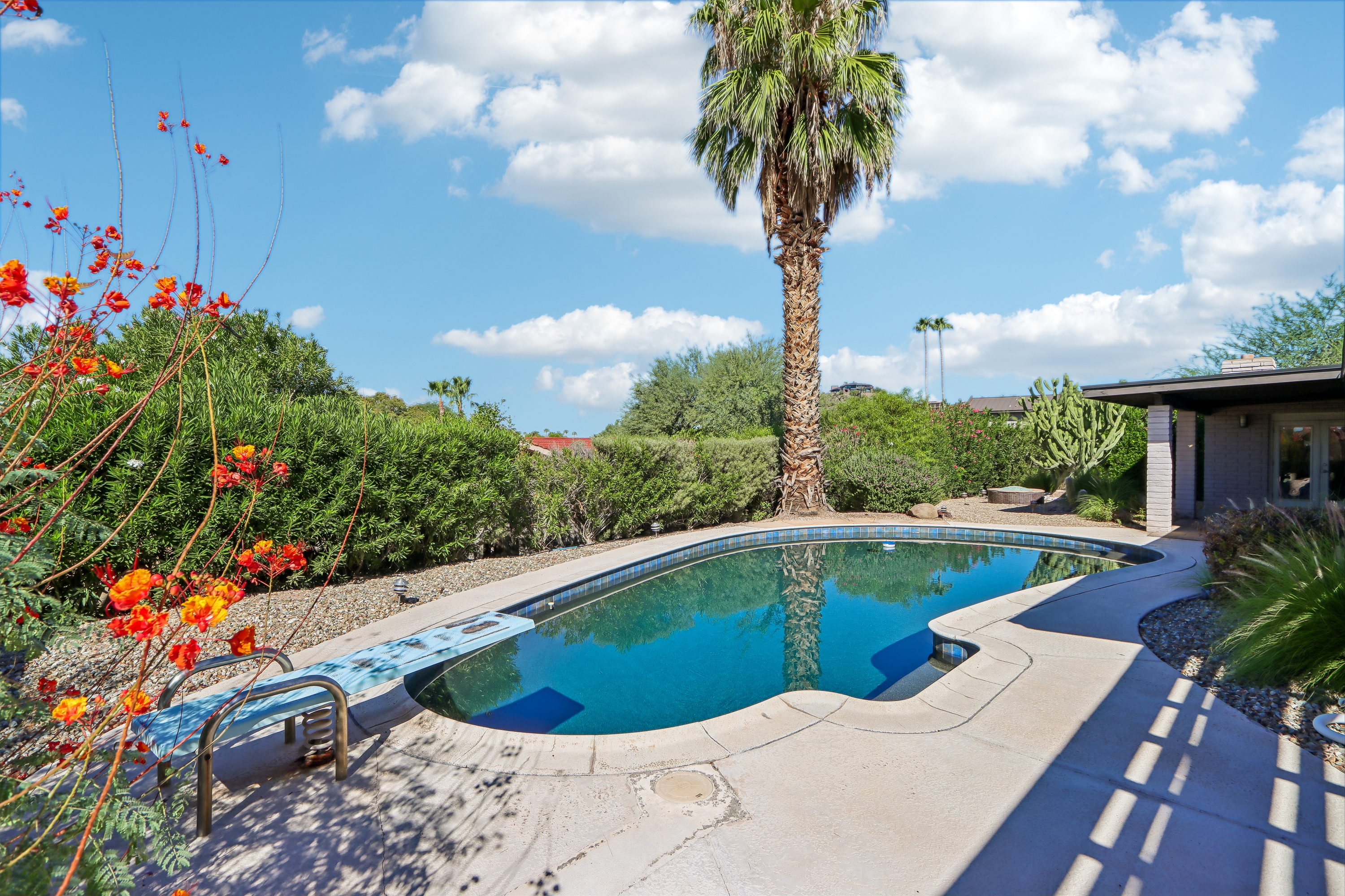 Photo 5 of 26 of 2244 E Nicolet Ave, Phoenix, AZ