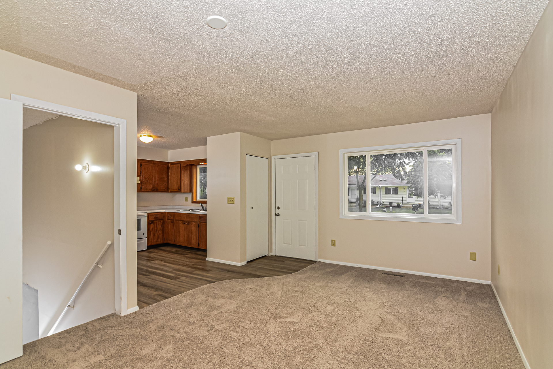 Photo 3 of 22 of 4412 22nd Ave NW, Rochester, MN