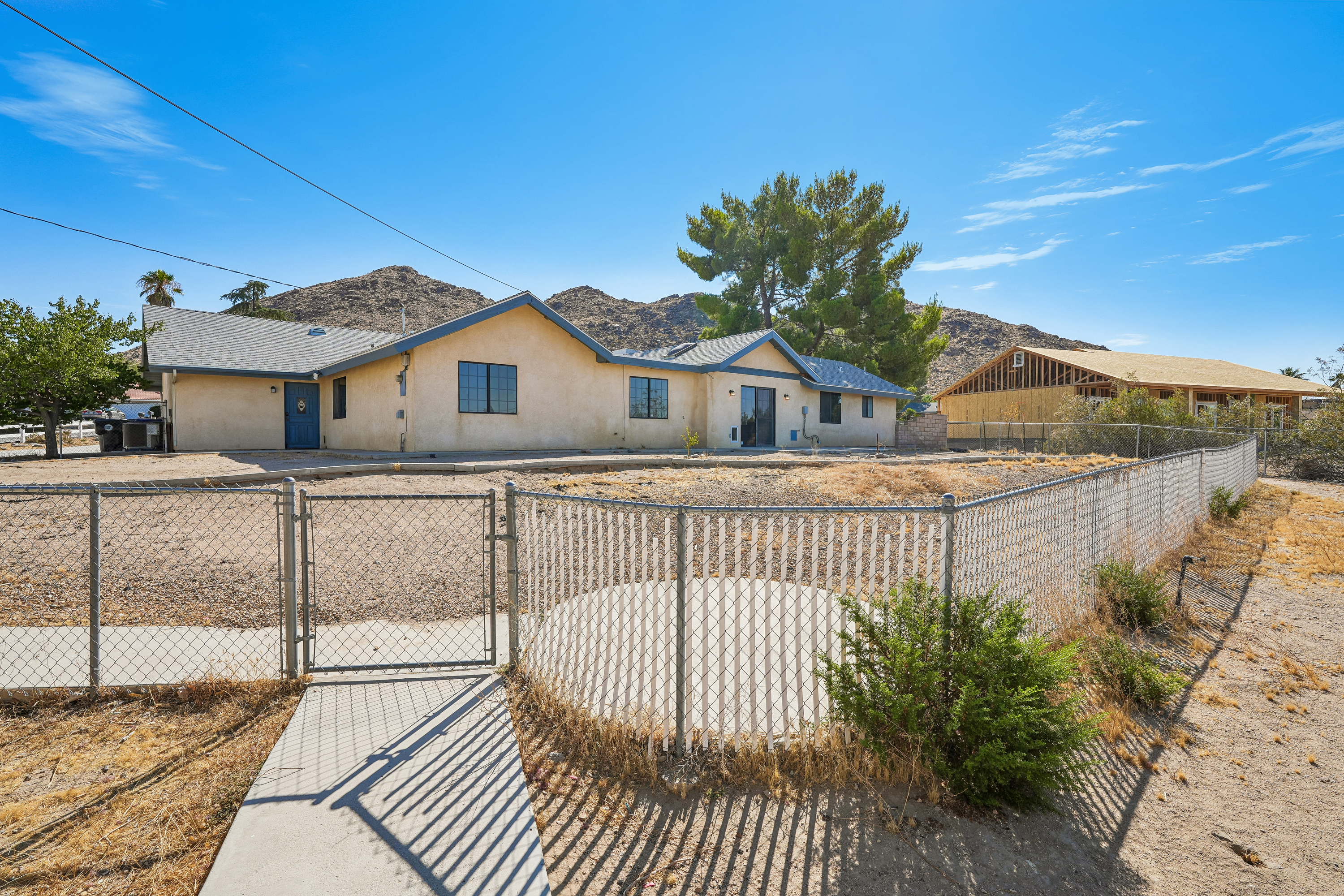 Photo 40 of 74 of 15852 Mandan Rd, Apple Valley, CA