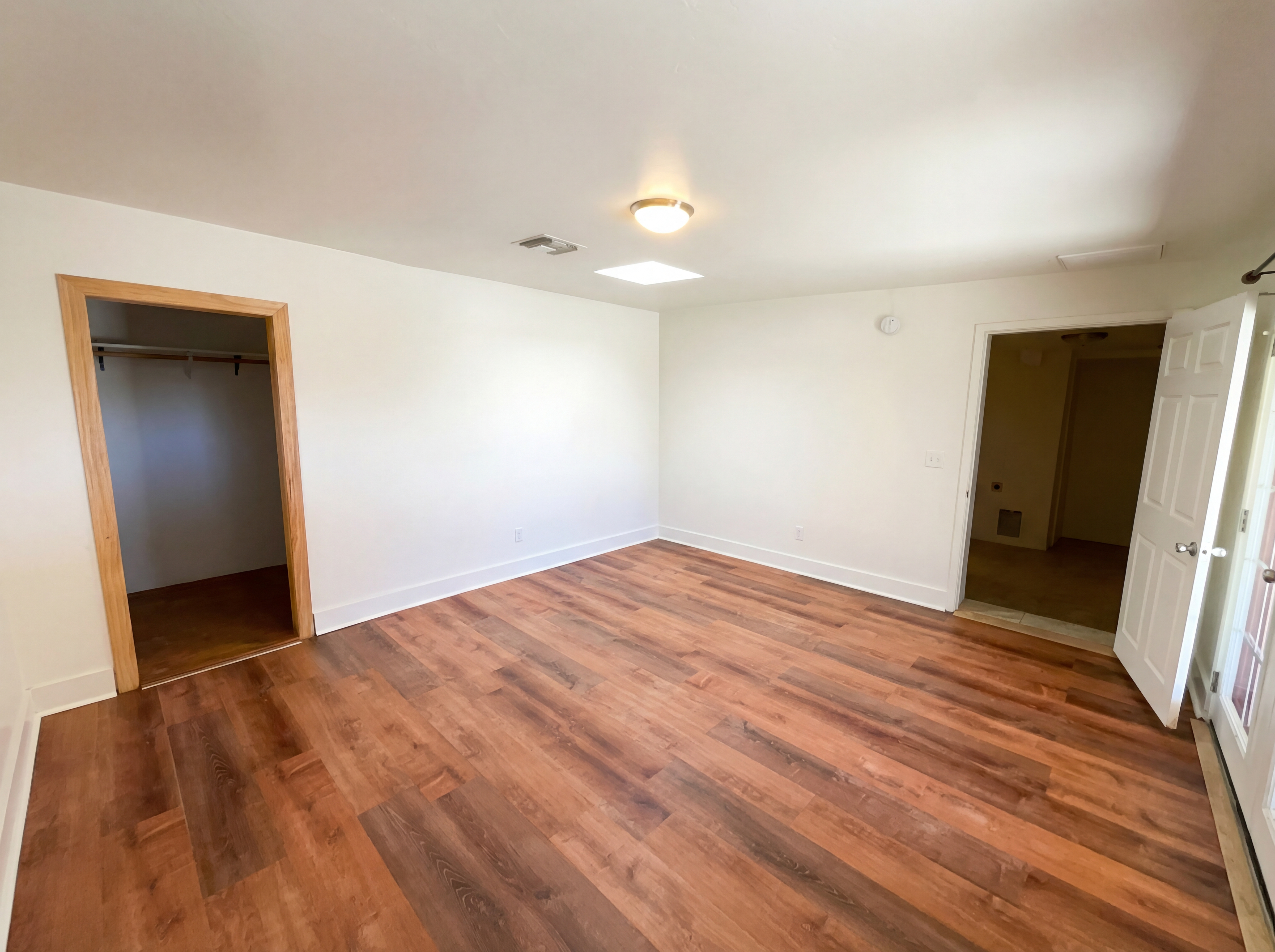 Photo 4 of 21 of 643 N Catalina Ave, Tucson, AZ