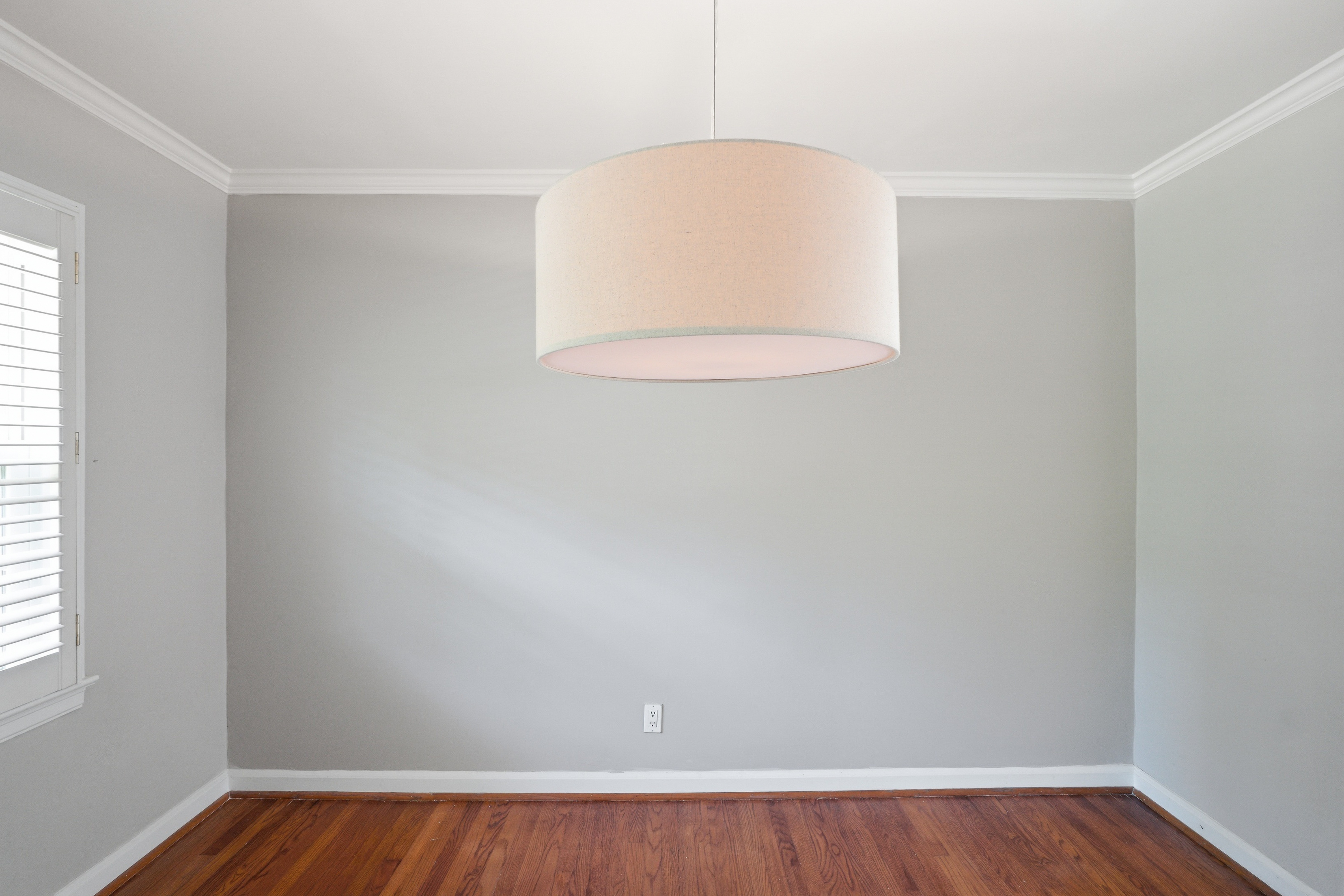 Photo 8 of 25 of 1347 Chalmette Dr NE, Atlanta, GA