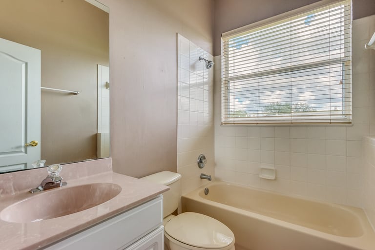 Photo 23 of 31 - 9067 Laurel Ridge Dr, Mount Dora, FL 32757
