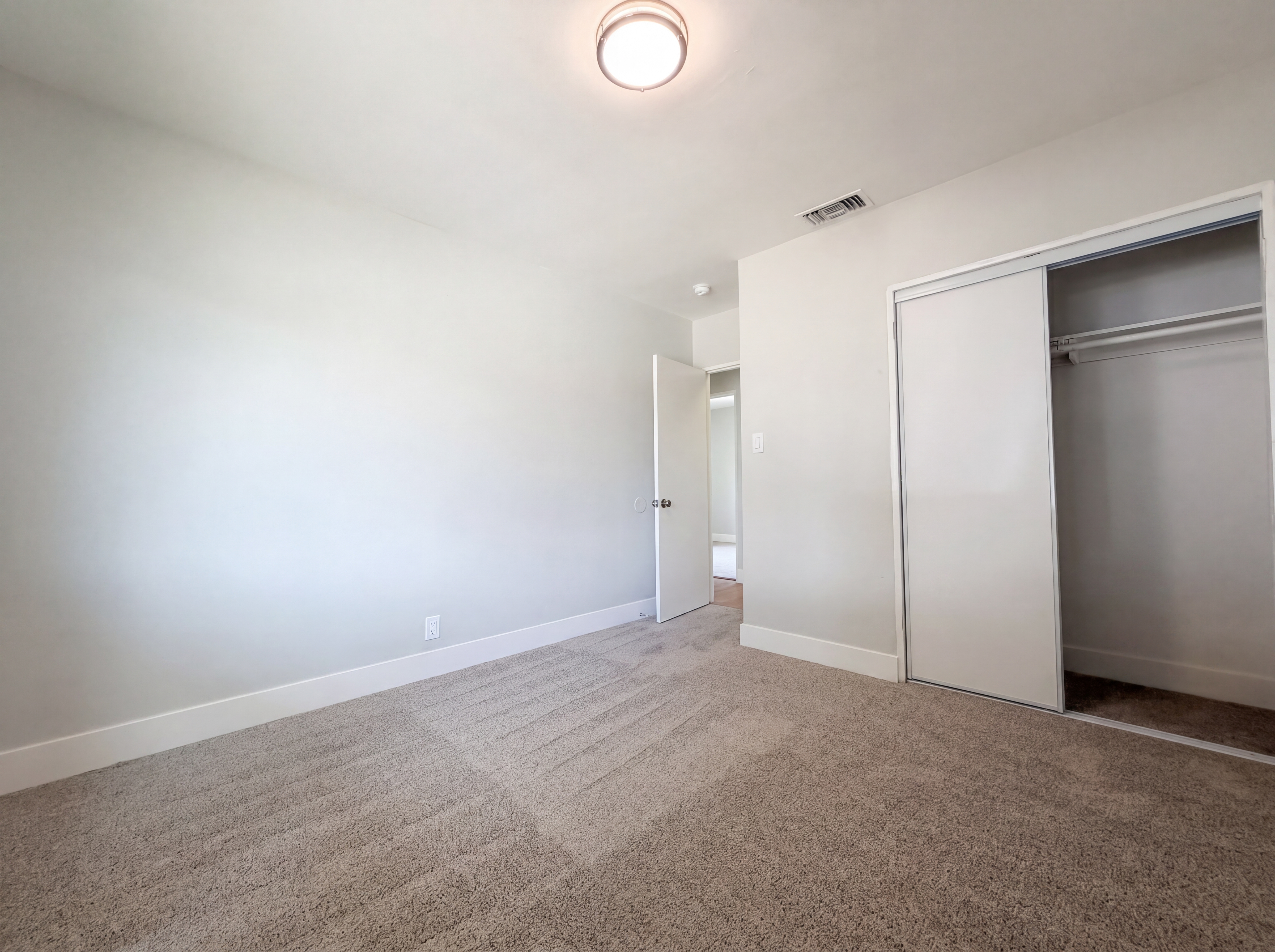 Photo 12 of 26 of 1441 Pepper Tree Ln, San Bernardino, CA