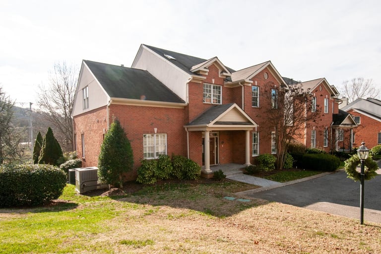 601 Clayborne Ct, Nashville, TN 37215 Opendoor