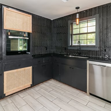 Property photo 2 of 104 Adon St