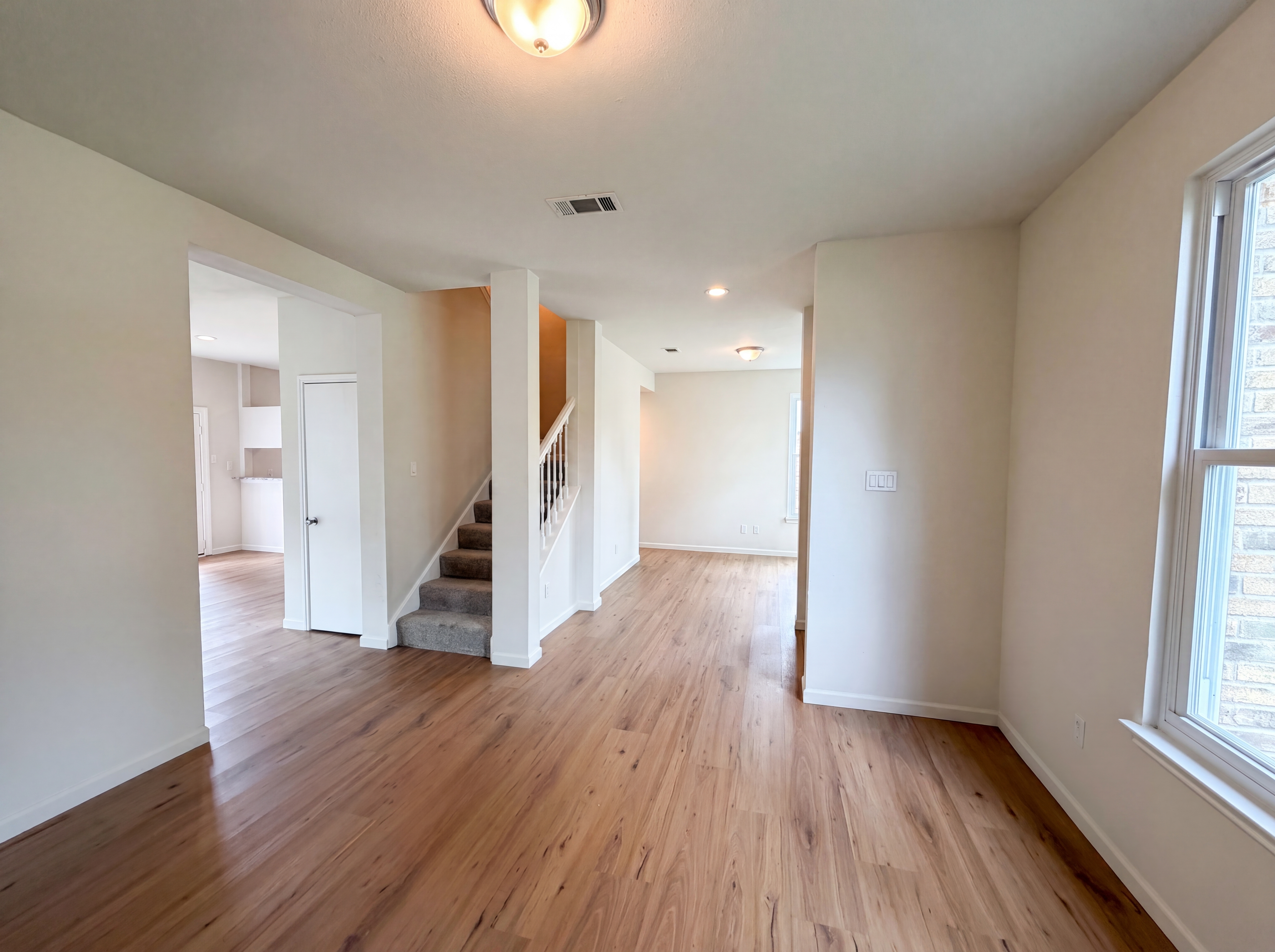 Photo 9 of 19 of 2804 Rice Dr, Rowlett, TX