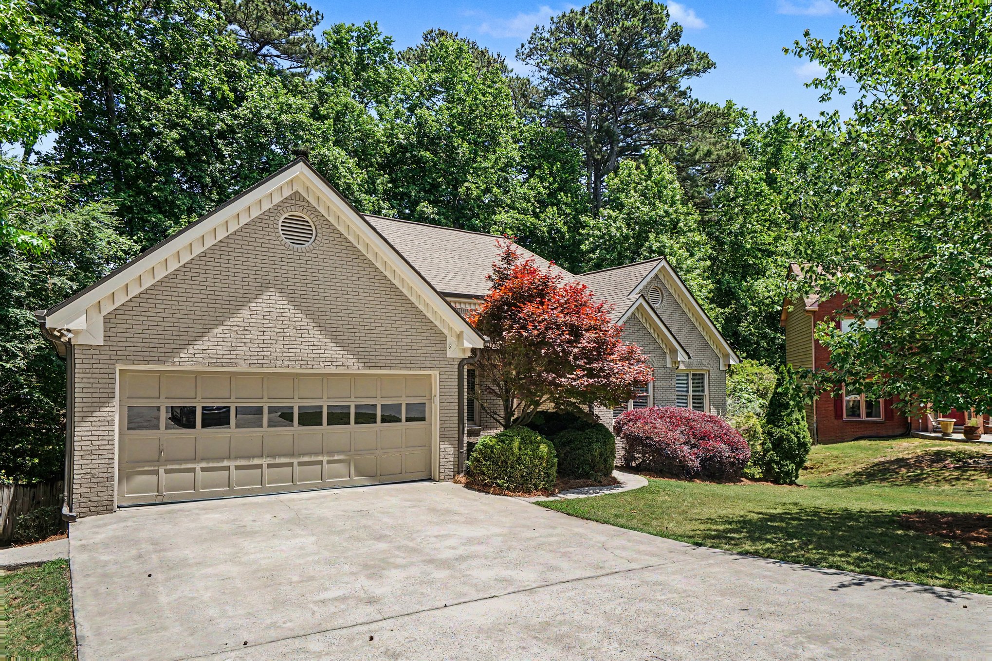 Photo 16 of 25 of 977 Sunny Glenn Ct, Lawrenceville, GA
