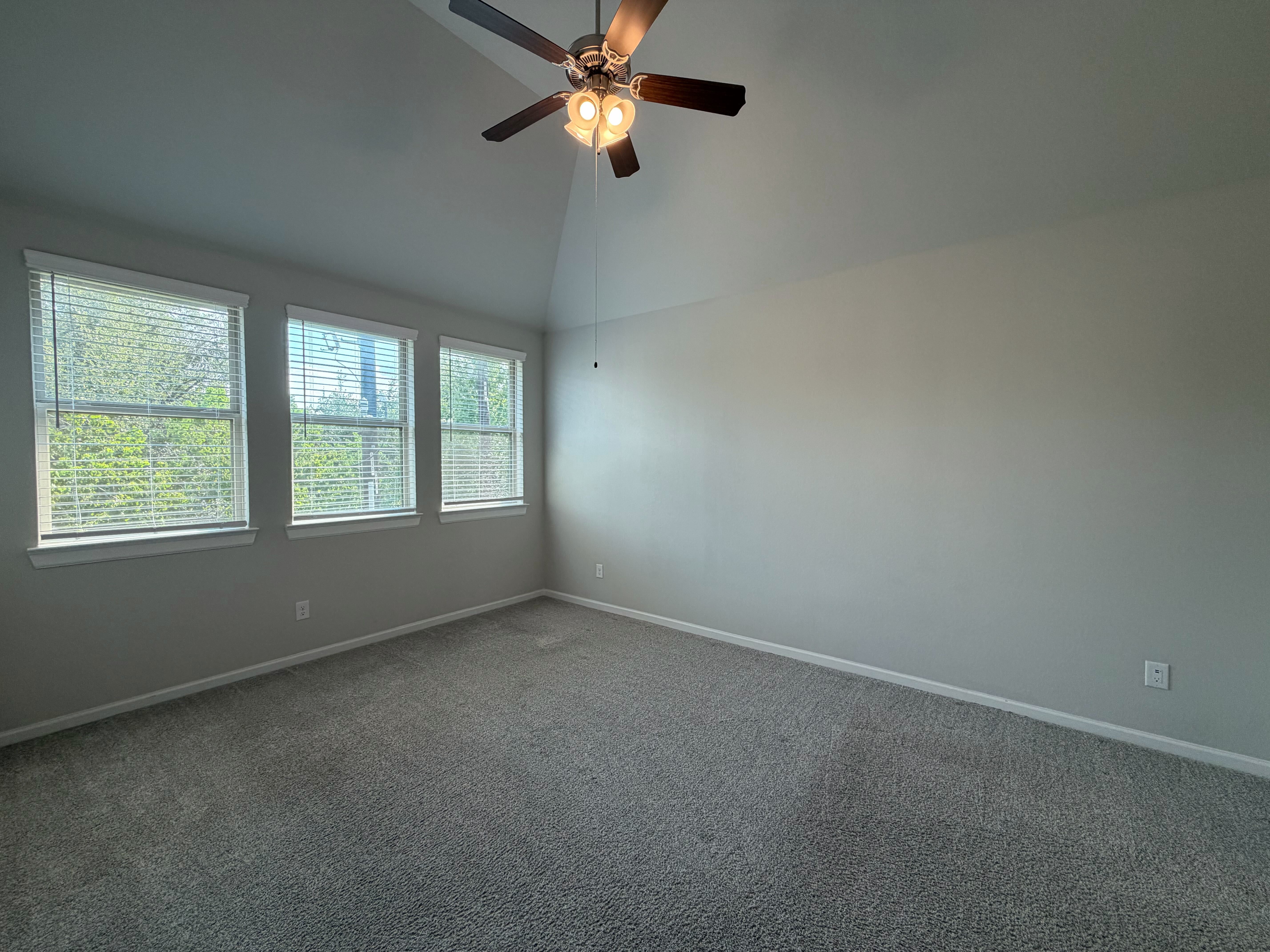 Photo 11 of 23 of 10707 Centre Forest Dr, Houston, TX