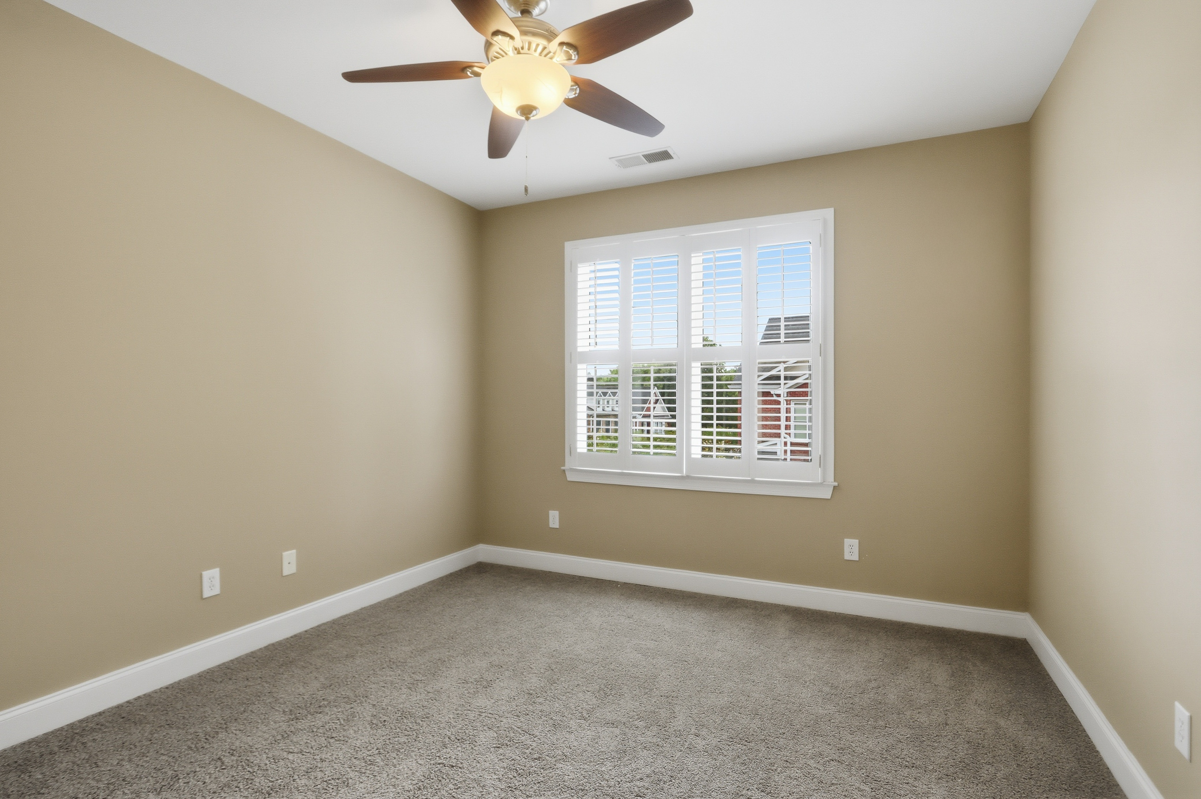 Photo 23 of 46 of 3011 Riverstone Trl, Atlanta, GA