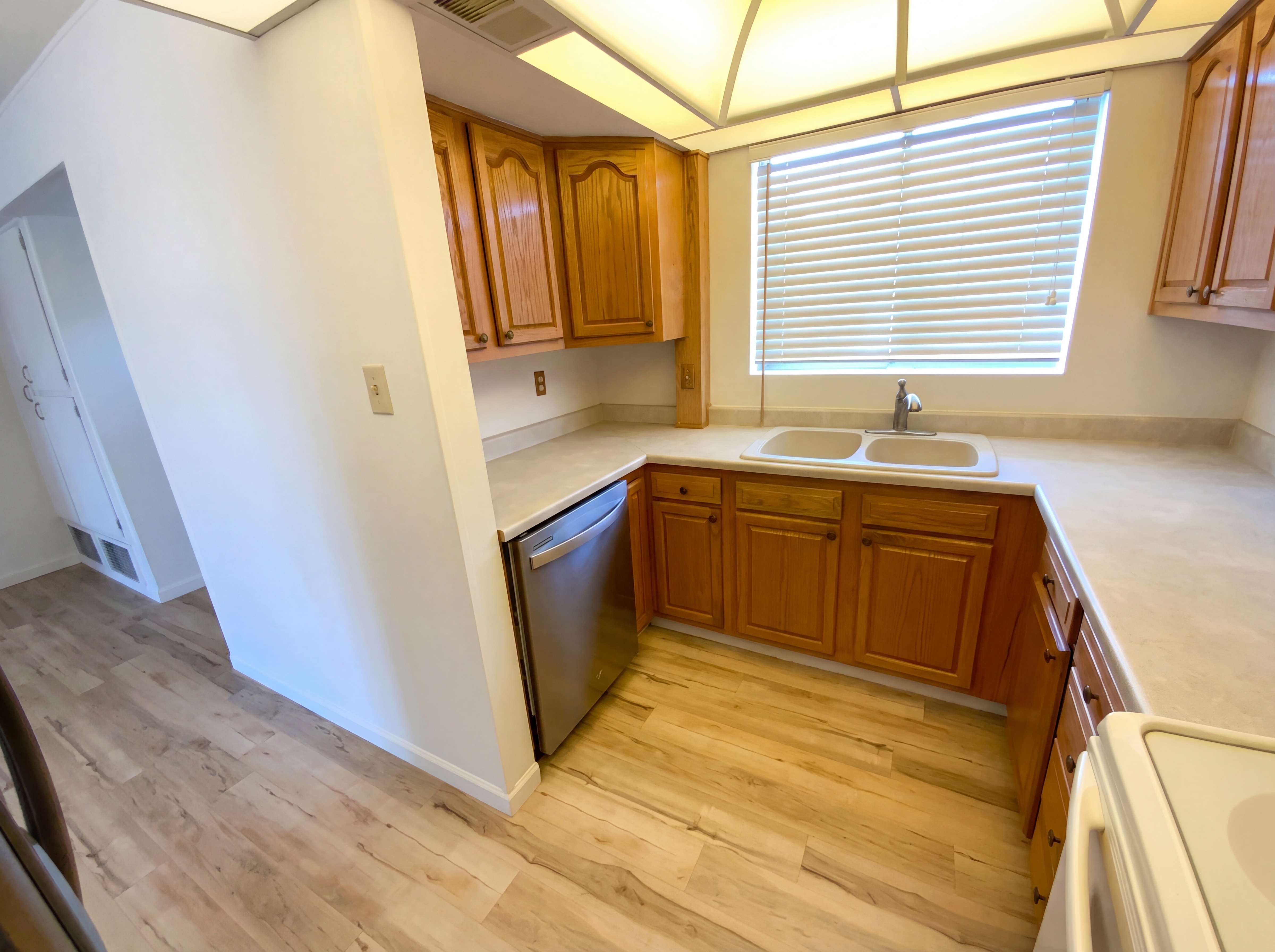Photo 11 of 26 of 10826 N Fairway Ct E, Sun City, AZ