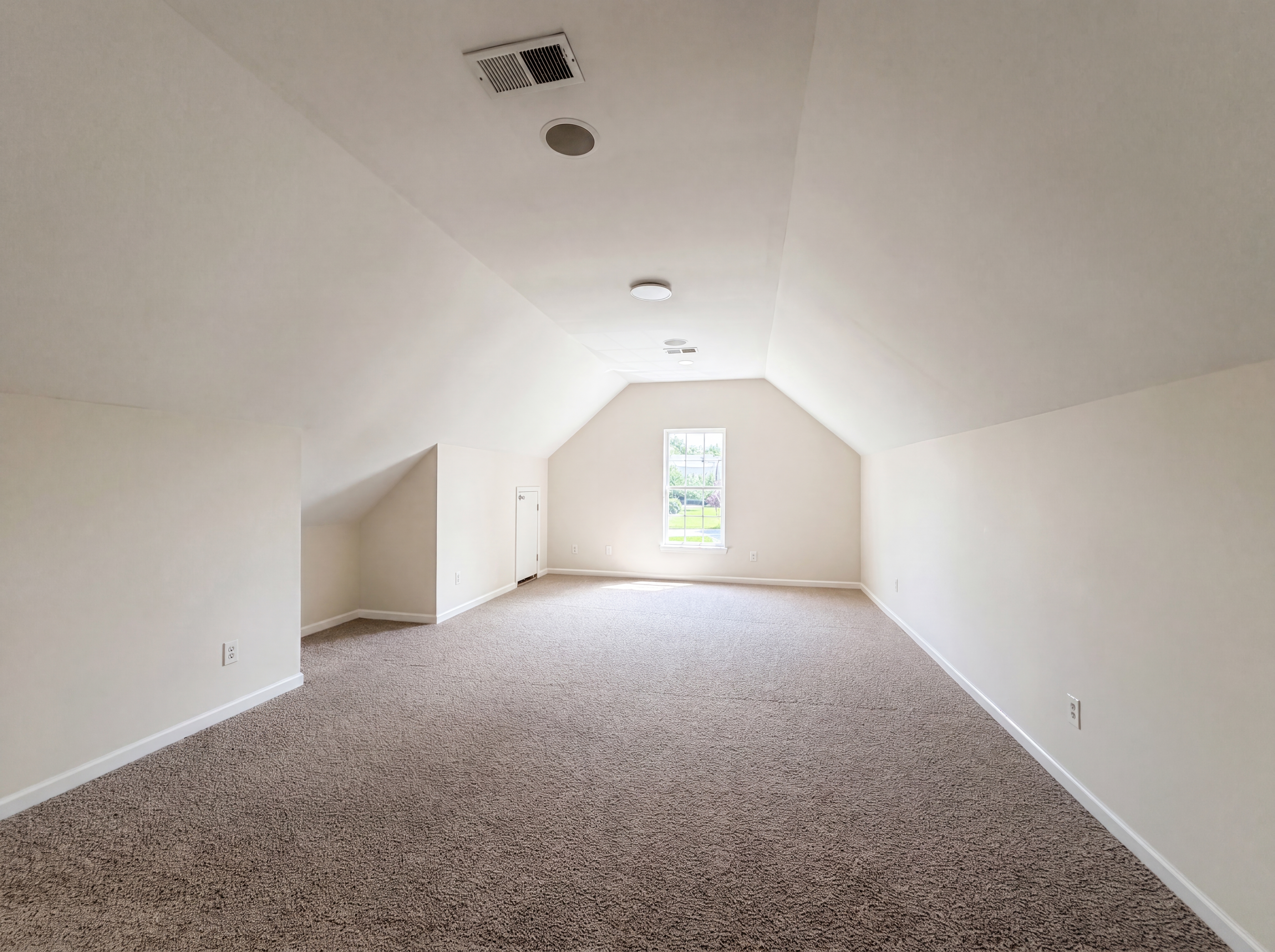 Photo 14 of 33 of 1027 Countess Ln, Spring Hill, TN