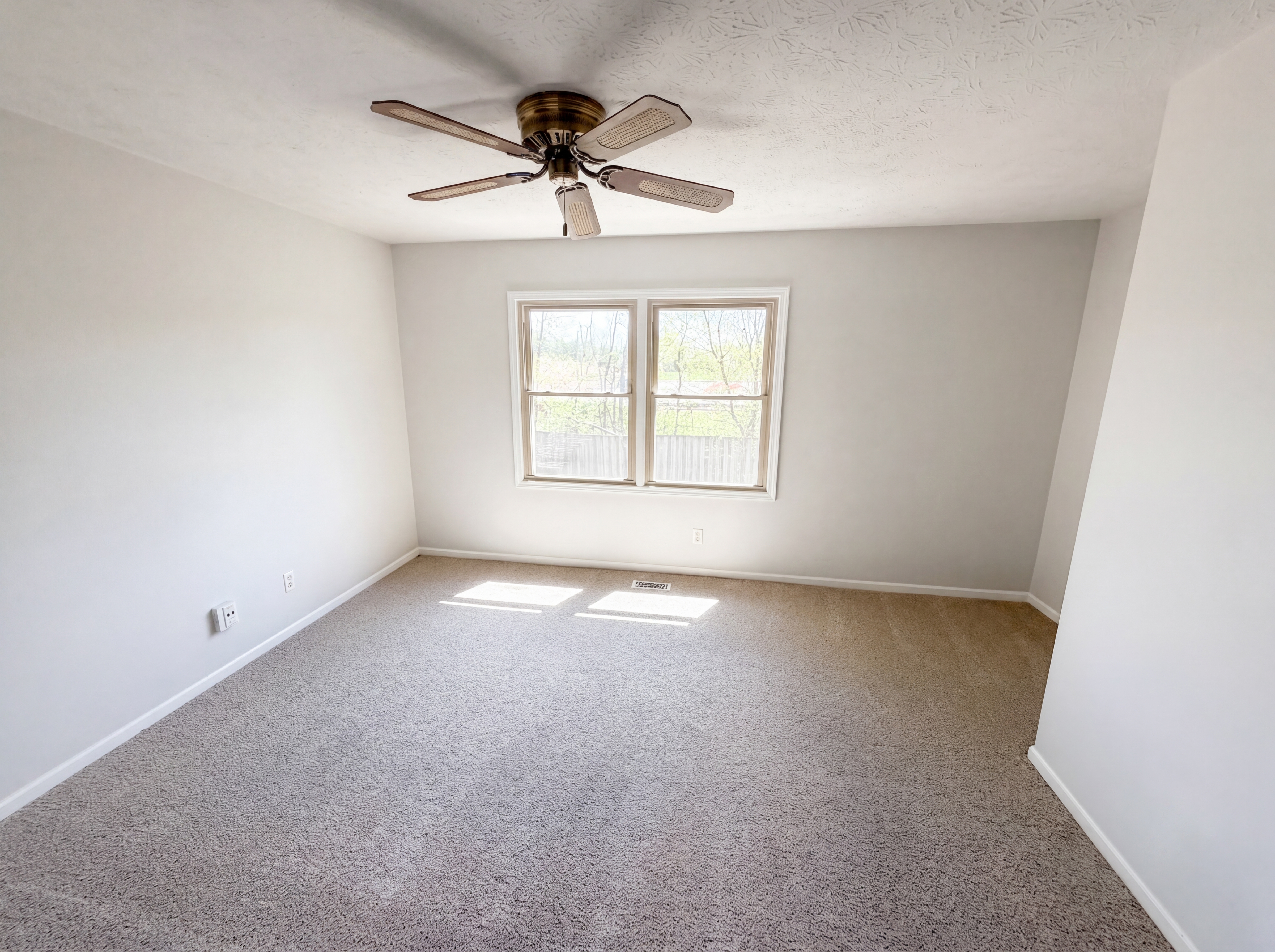 Photo 12 of 19 of 9463 Maple Way, Indianapolis, IN