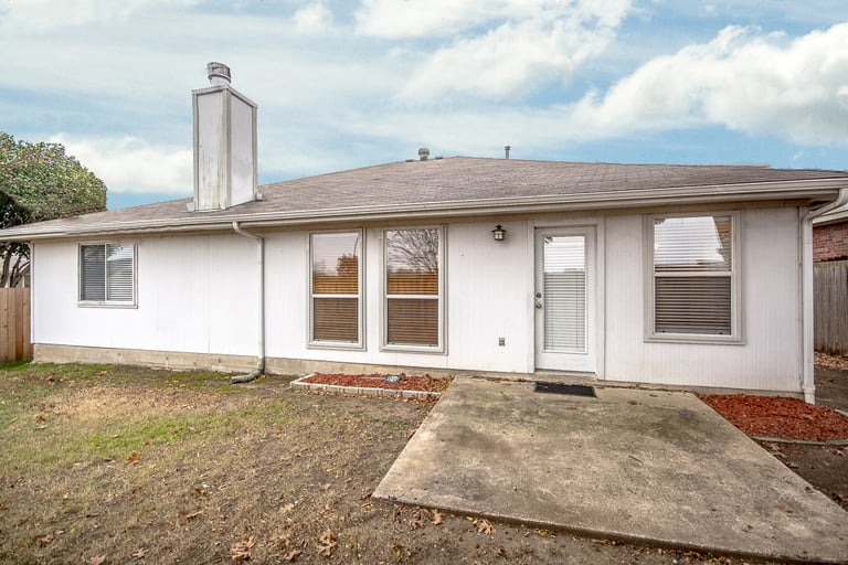 Photo 6 of 24 - 1012 Ridgecrest Dr, McKinney, TX 75069