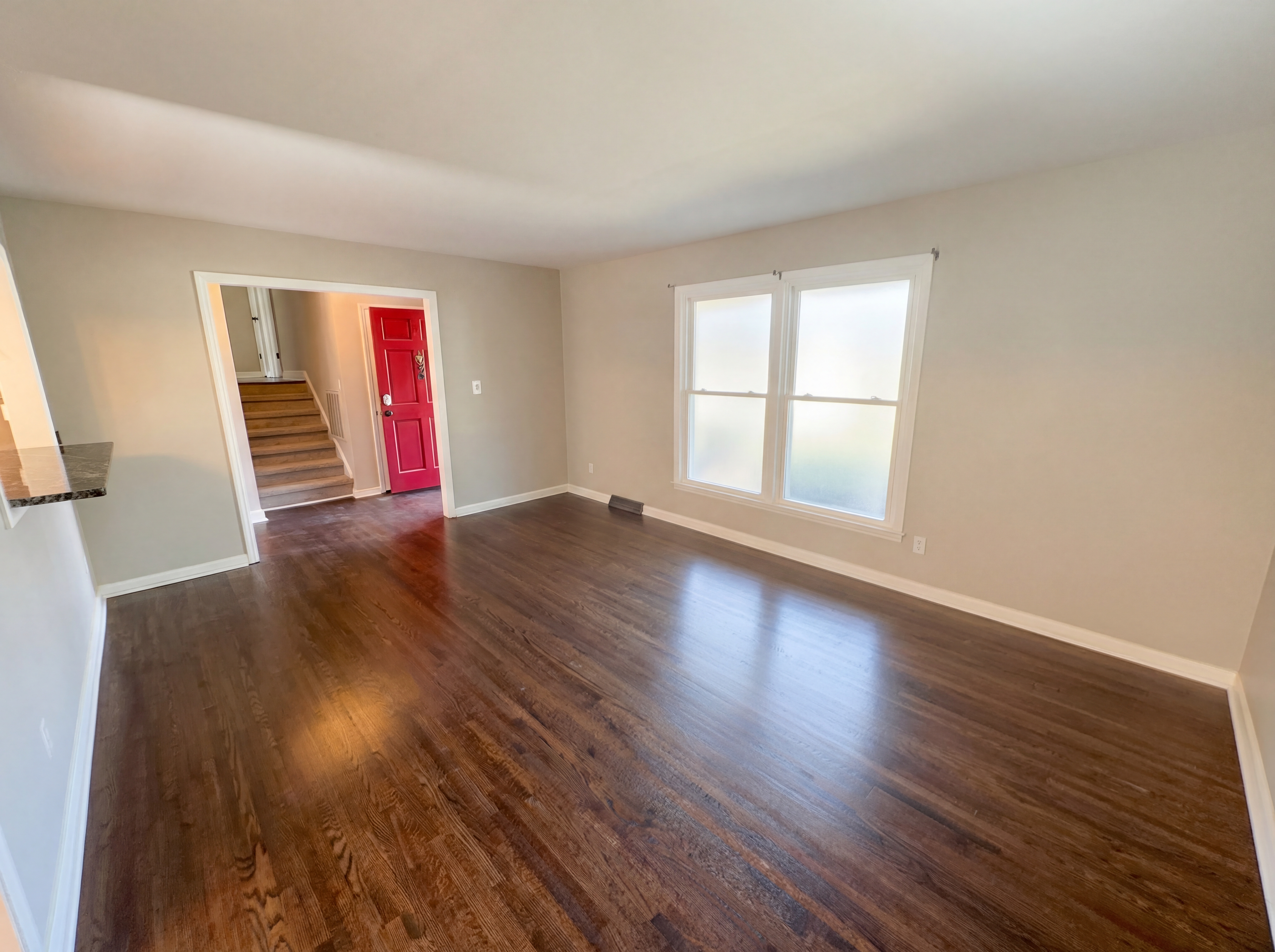 Photo 8 of 31 of 7700 Meadowdale Ln, Charlotte, NC