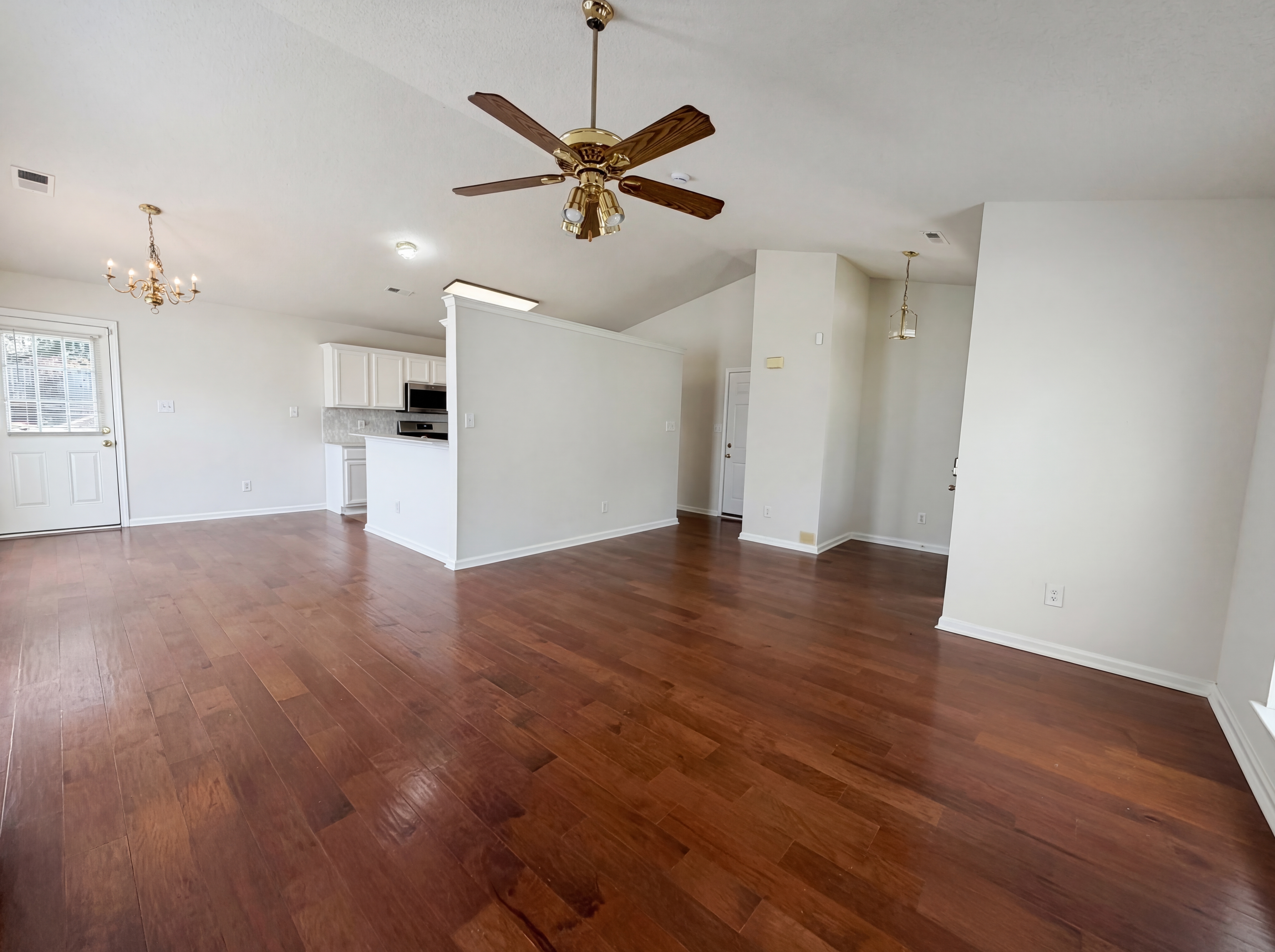 Photo 8 of 16 of 12525 Panthersville Dr, Charlotte, NC