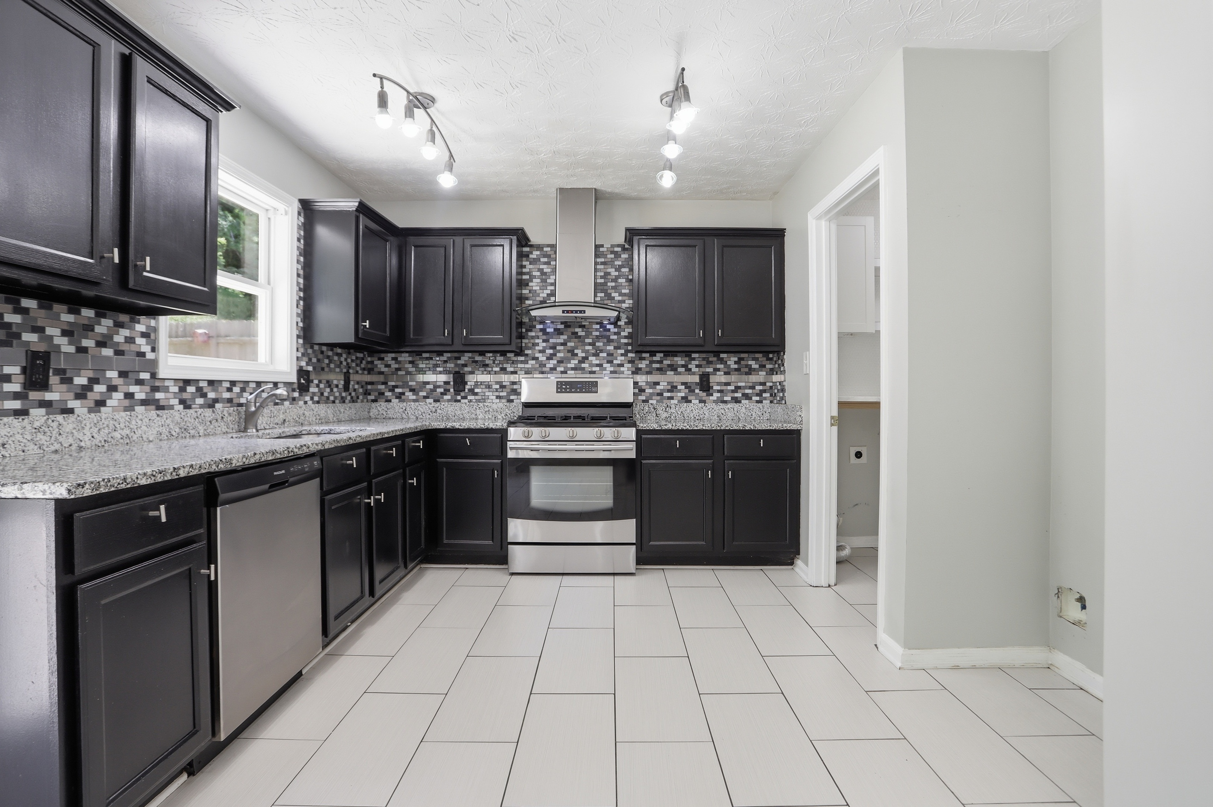 Photo 2 of 36 of 1241 Pine Acre Dr, Sugar Hill, GA