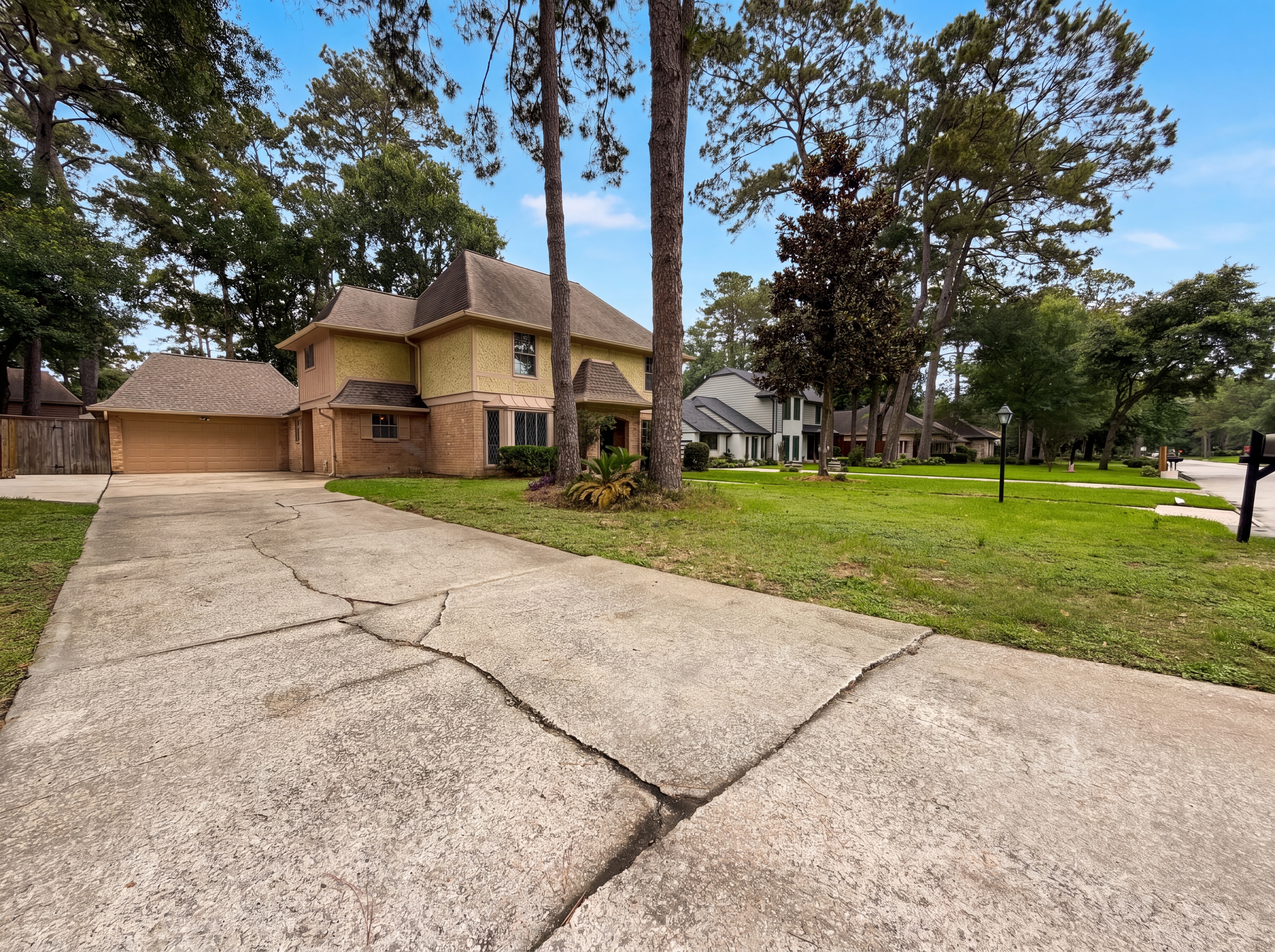 Photo 20 of 23 of 17518 Rustington Dr, Spring, TX