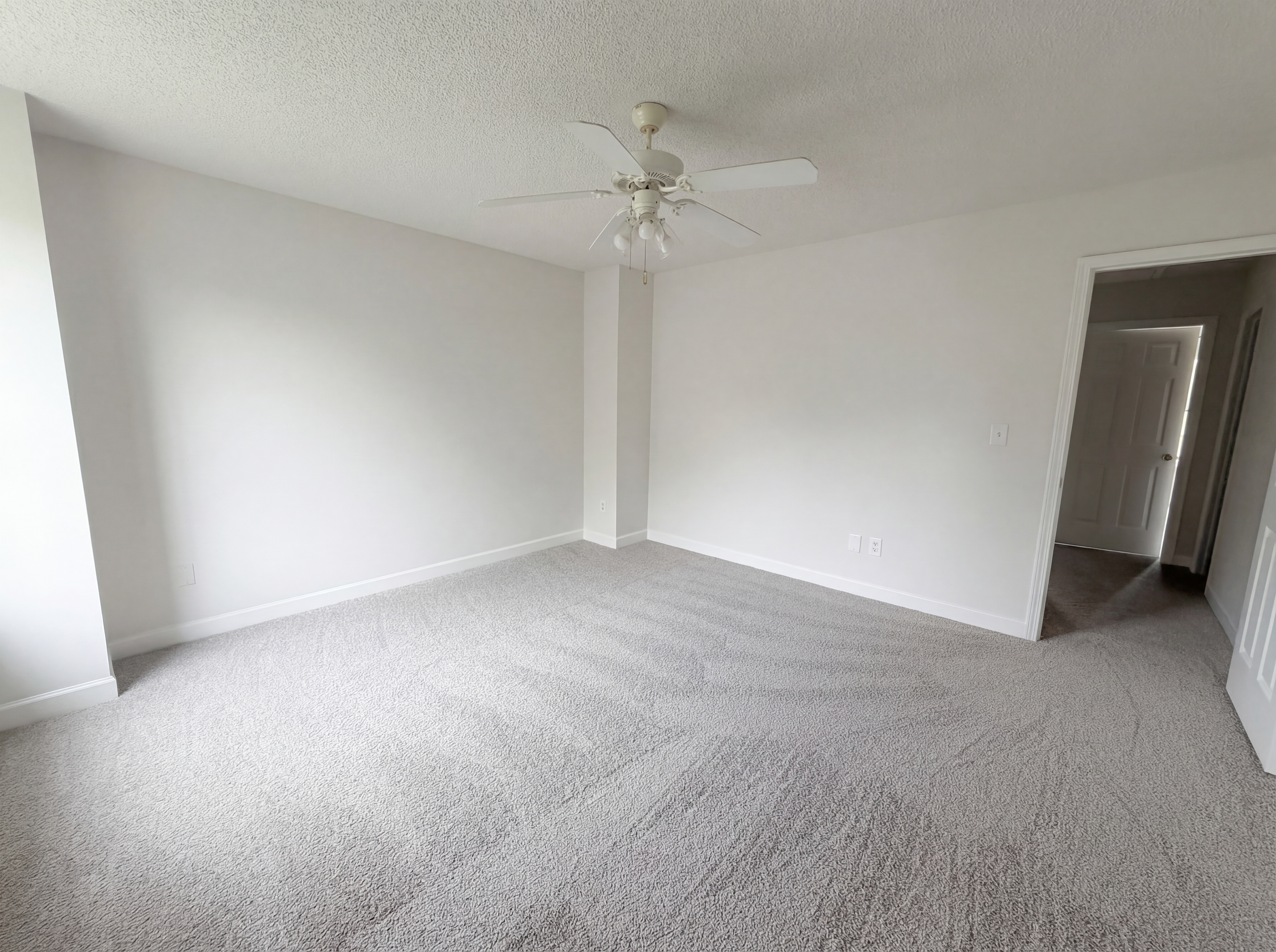 Photo 11 of 19 of 6620 Iron Brigade Ln, Charlotte, NC