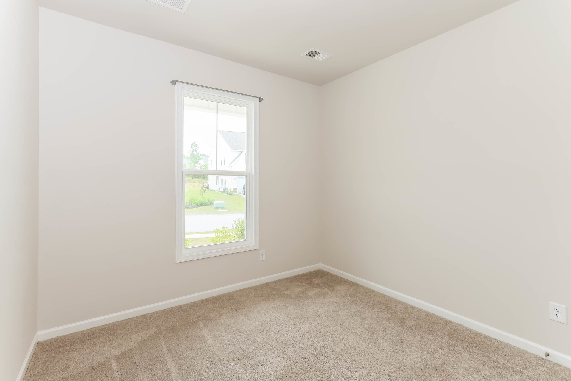 Photo 14 of 22 of 426 Midland Pines Dr, Graniteville, SC
