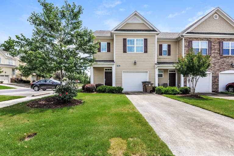 Photo 1 of 25 - 3862 Wild Meadow Ln, Wake Forest, NC 27587