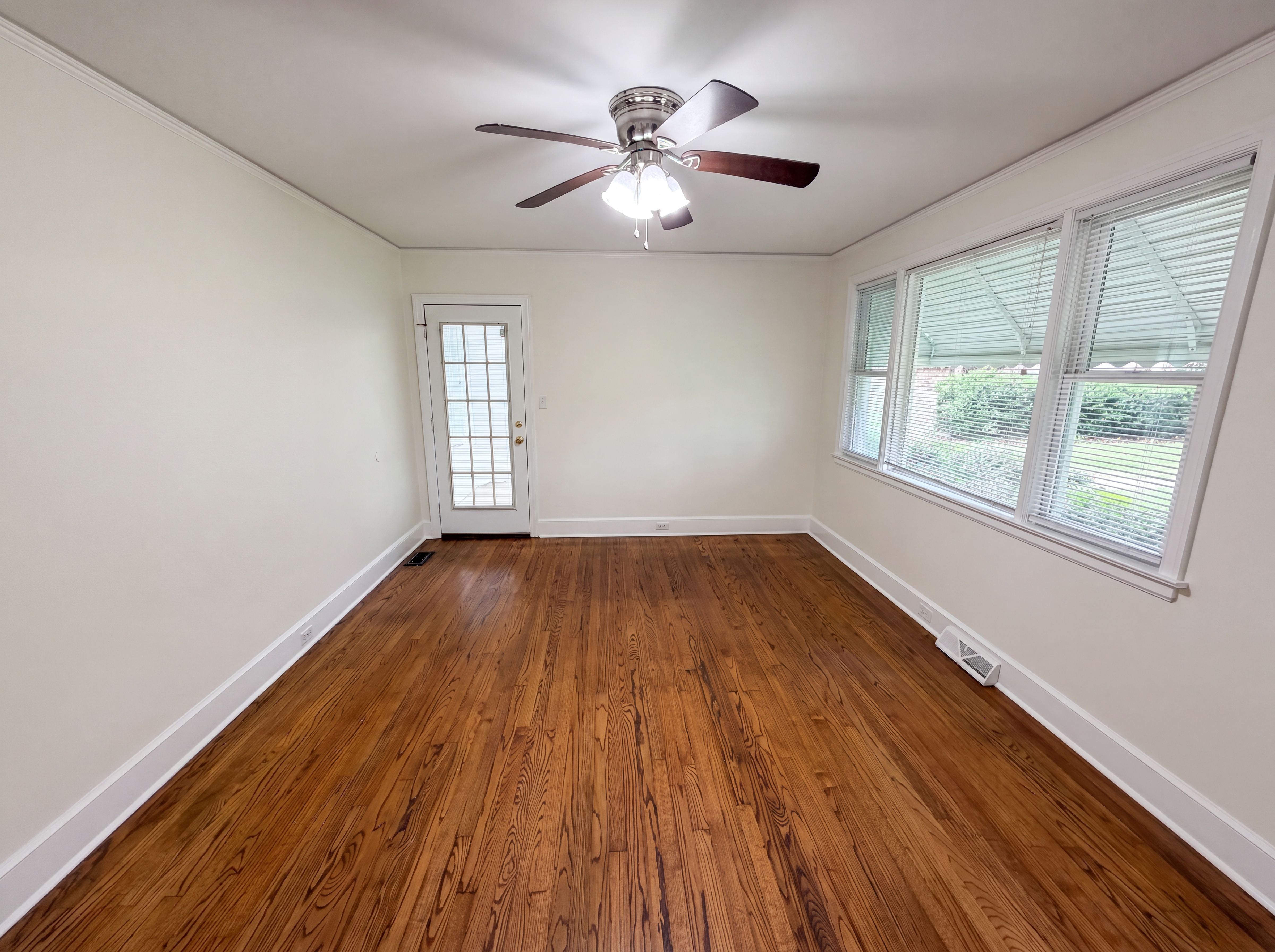 Photo 7 of 23 of 1558 Hazelwood Rd, Columbia, SC