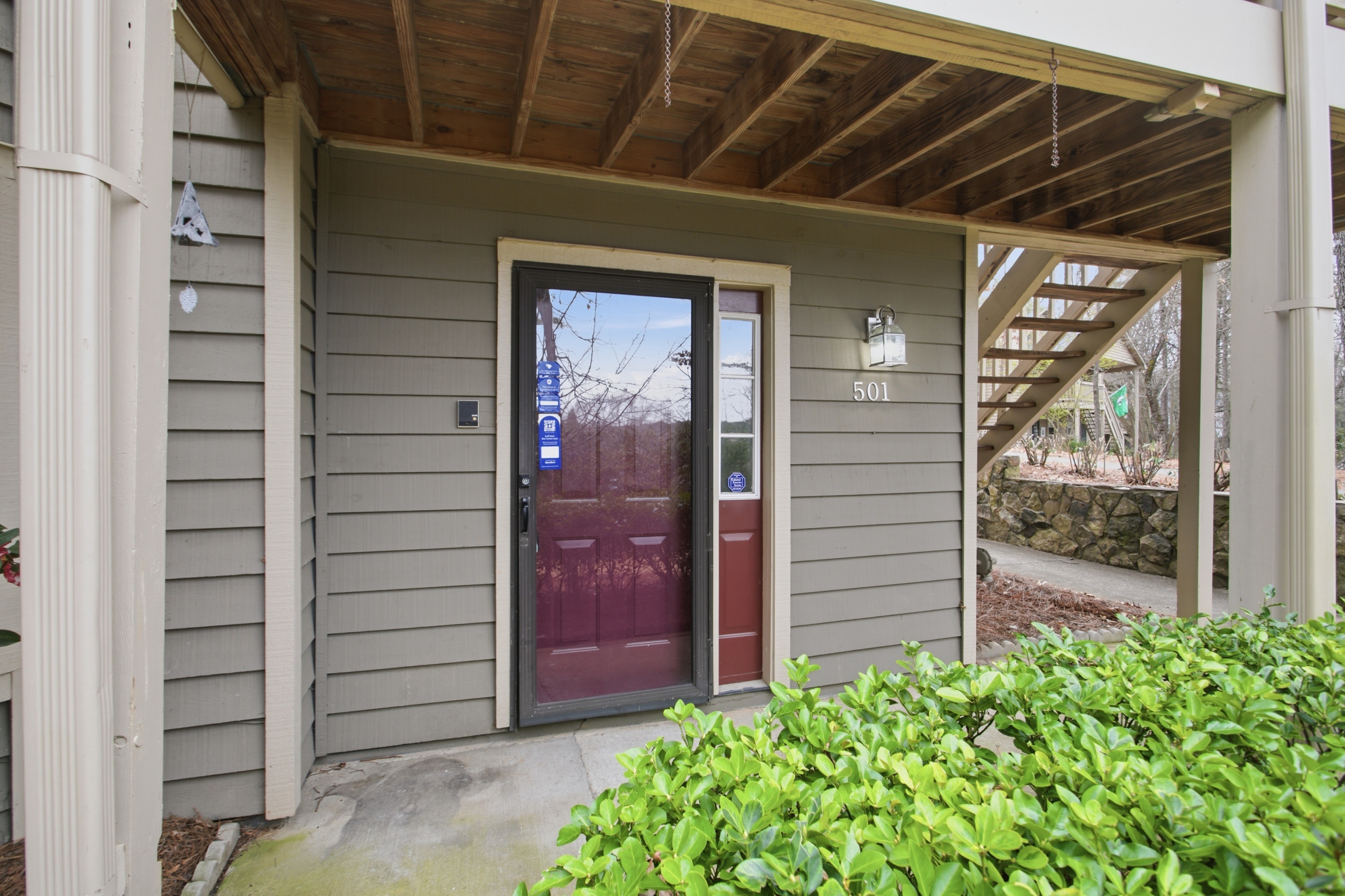 Photo 2 of 19 of 501 Country Park Dr SE, Smyrna, GA