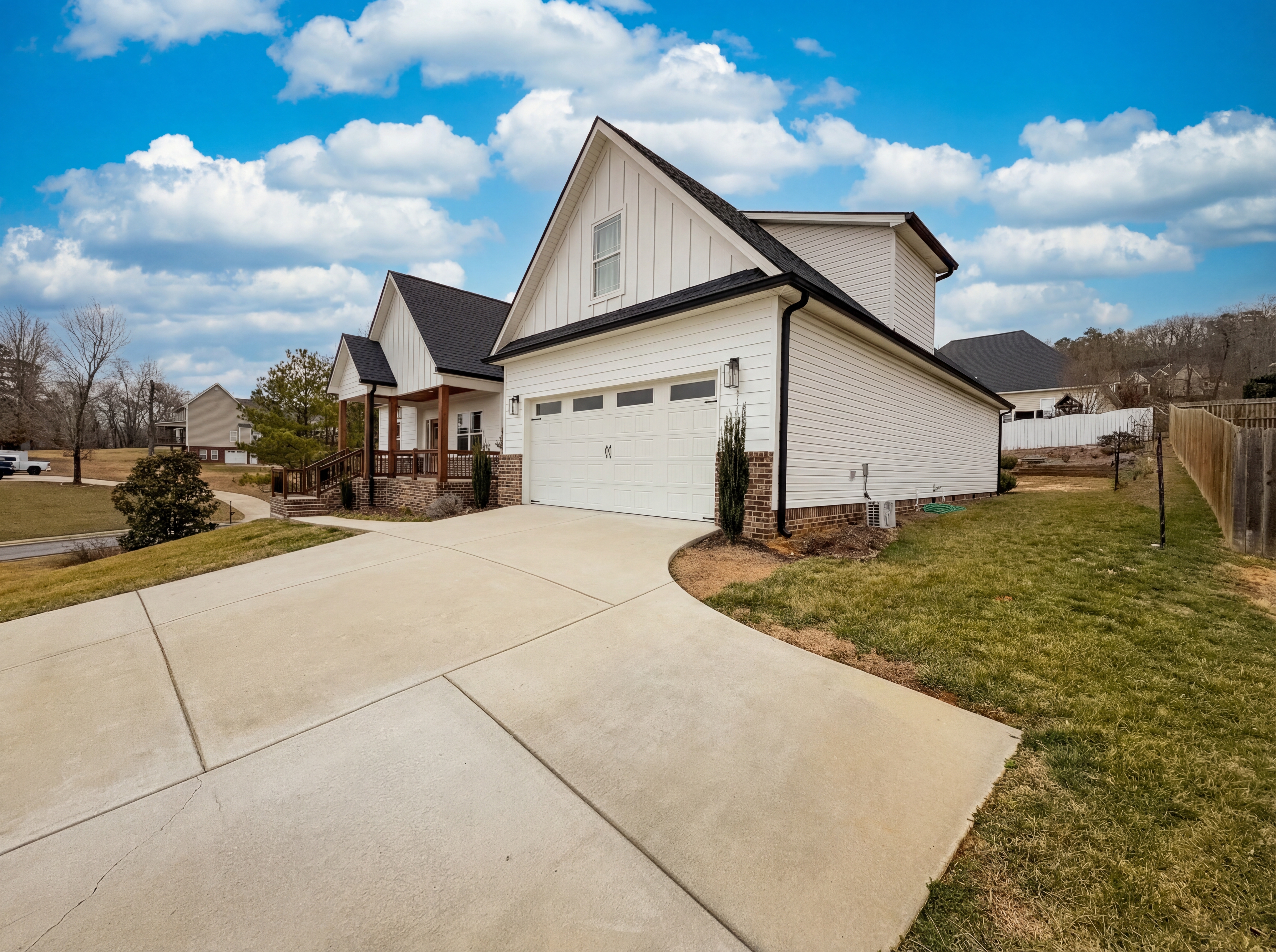 Photo 3 of 119 of 80 Play House Dr, Ringgold, GA