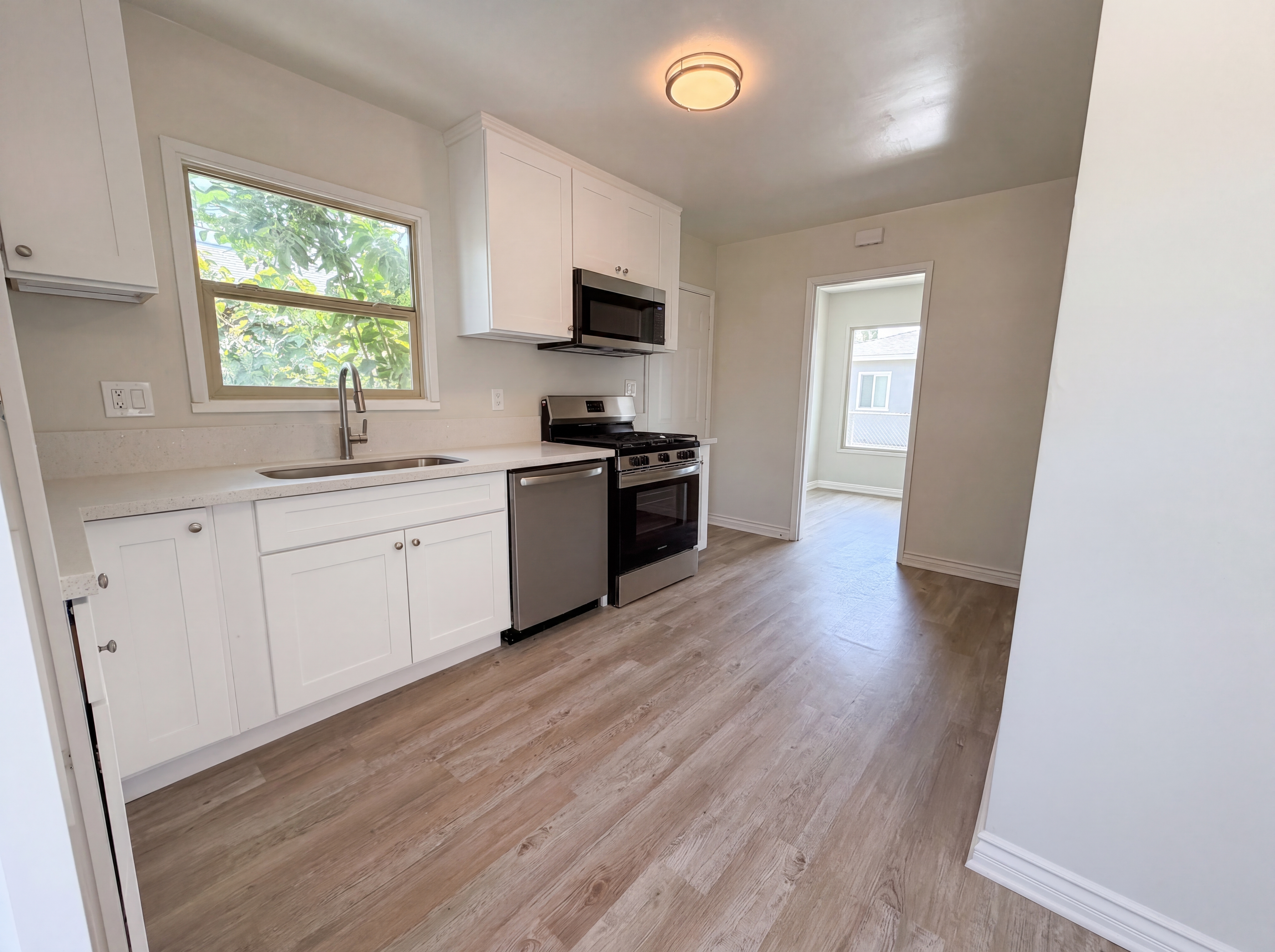 Photo 6 of 16 of 5219 Irwin Ave, San Diego, CA