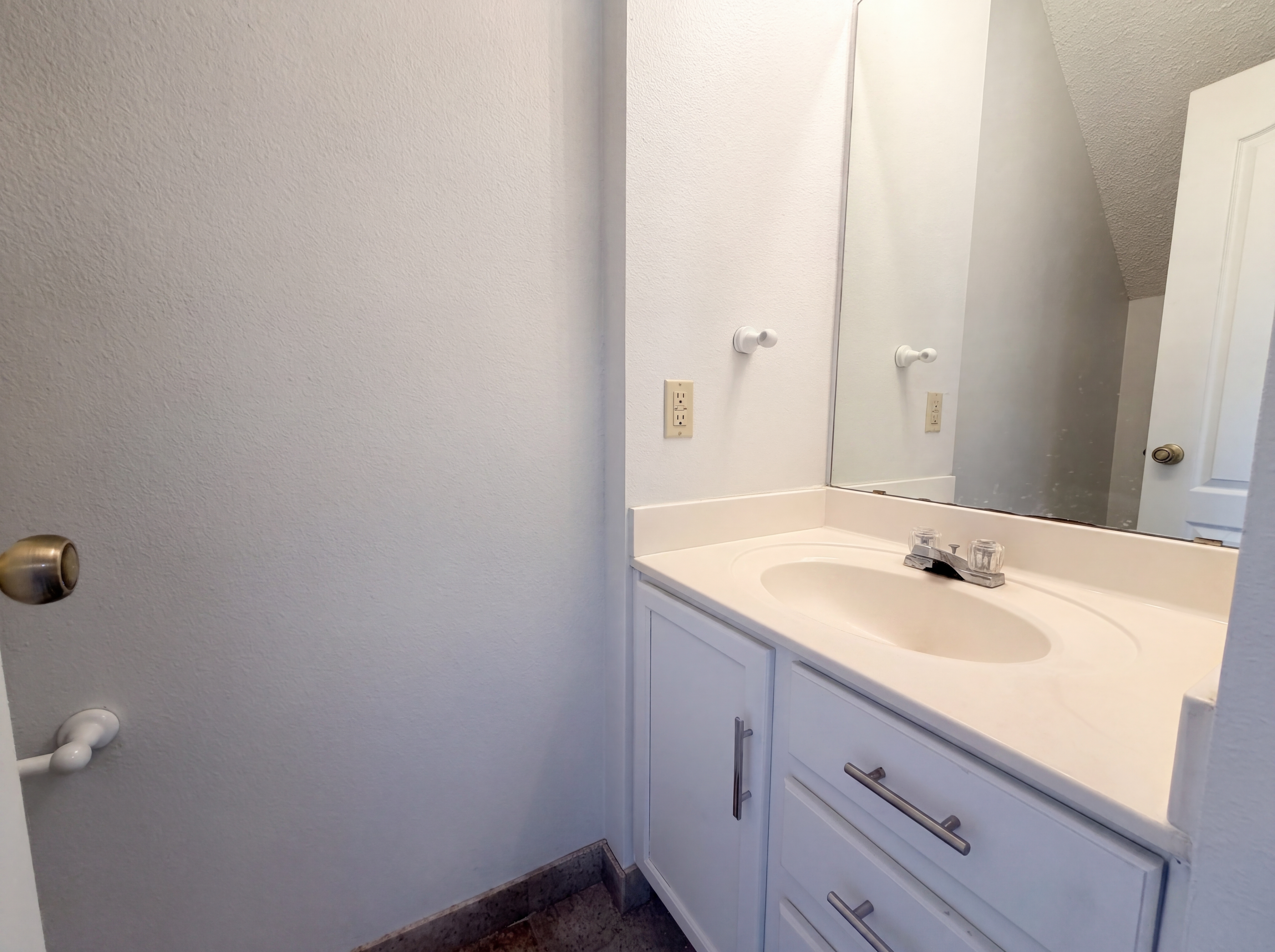 Photo 14 of 20 of 21943 Pelican Crk, San Antonio, TX