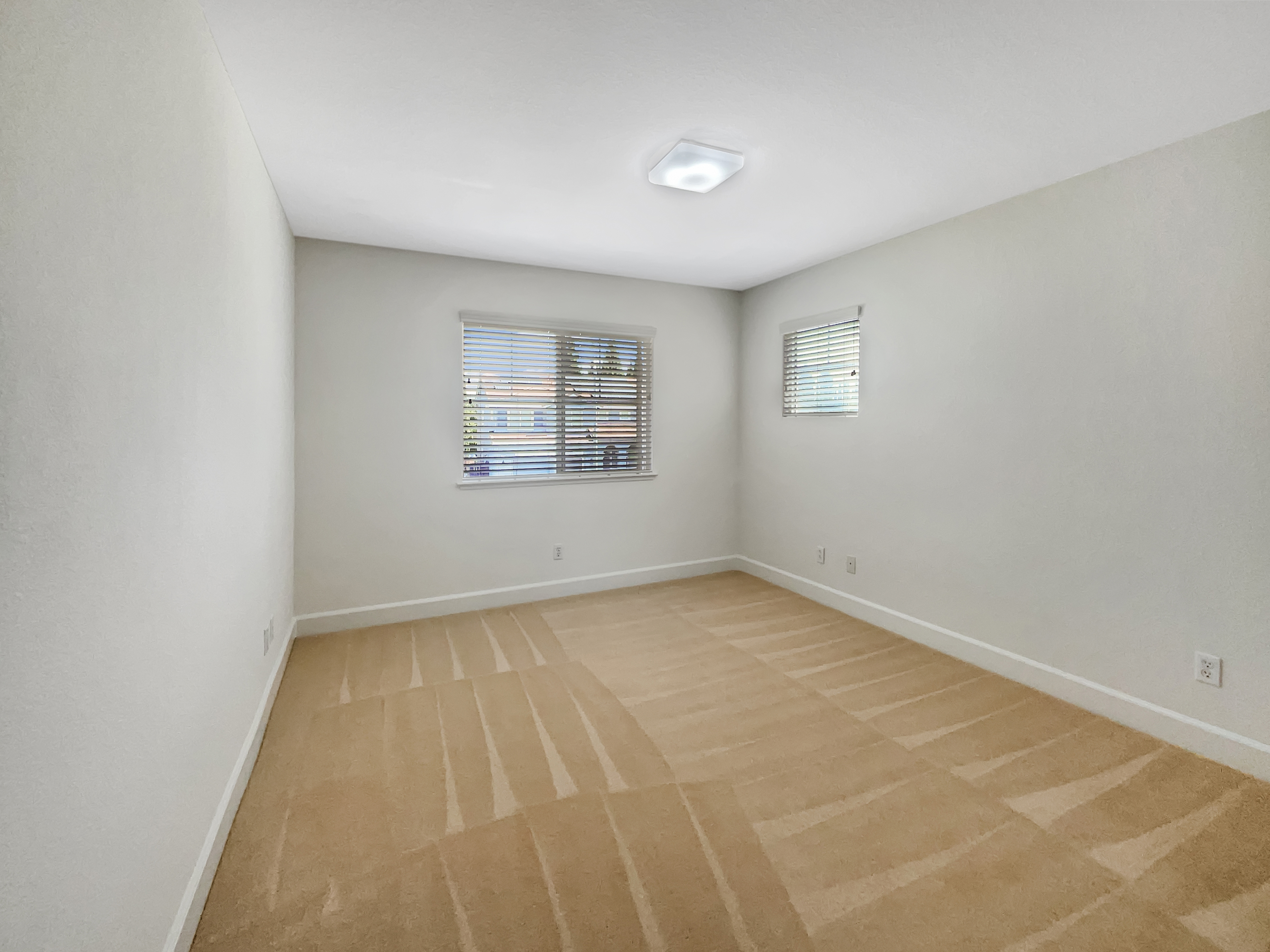 Photo 5 of 47 of 1709 Monte Vista Ct, West Sacramento, CA
