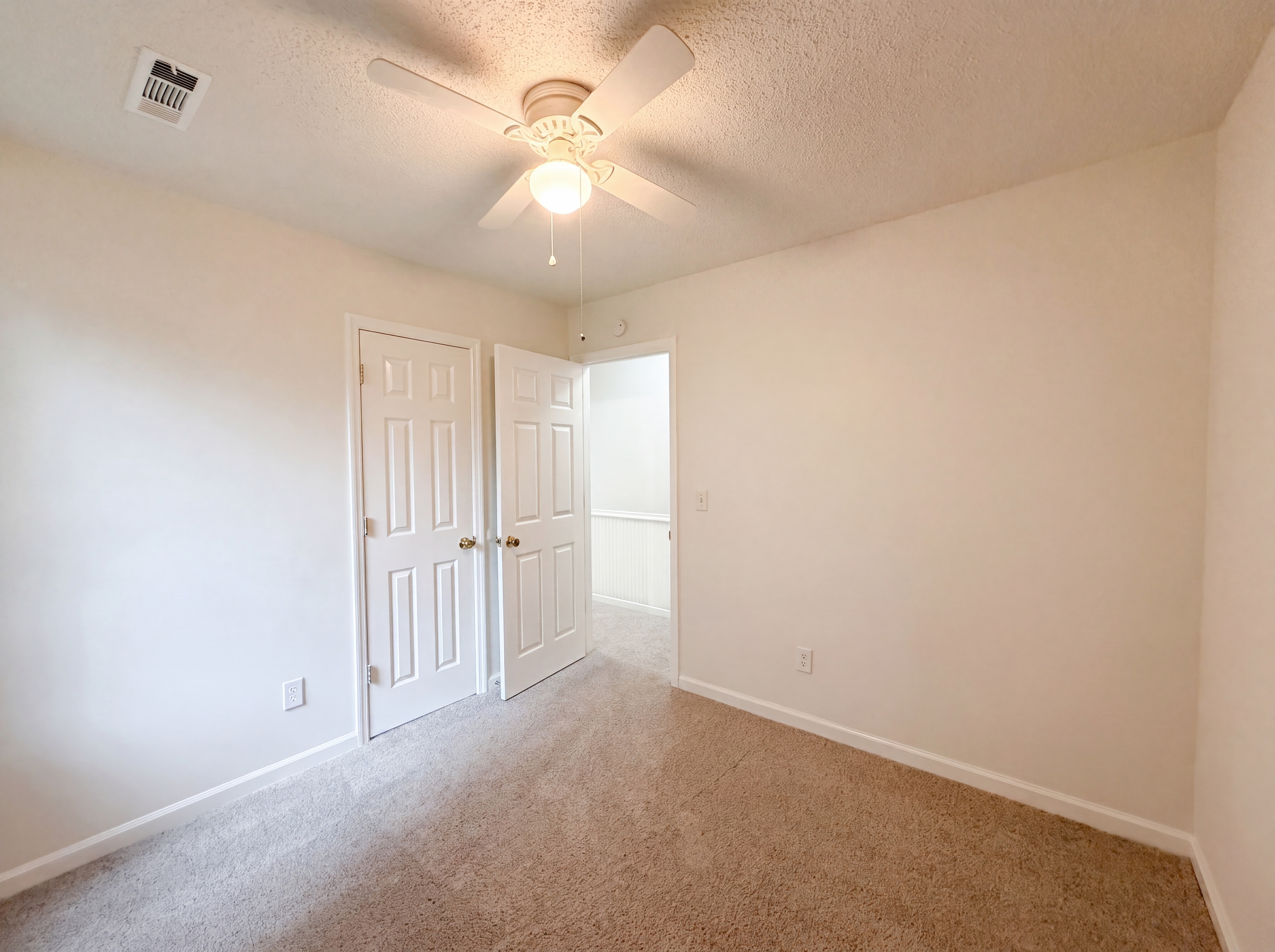 Photo 10 of 17 of 422 Allen Ct, Ladson, SC