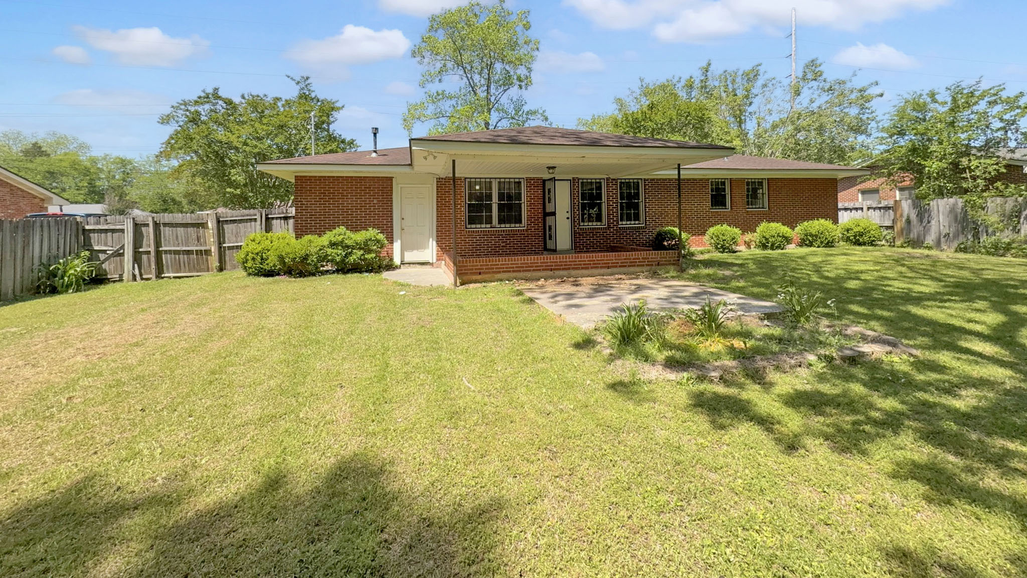 Photo 5 of 17 of 2627 Fisk Rd, Montgomery, AL