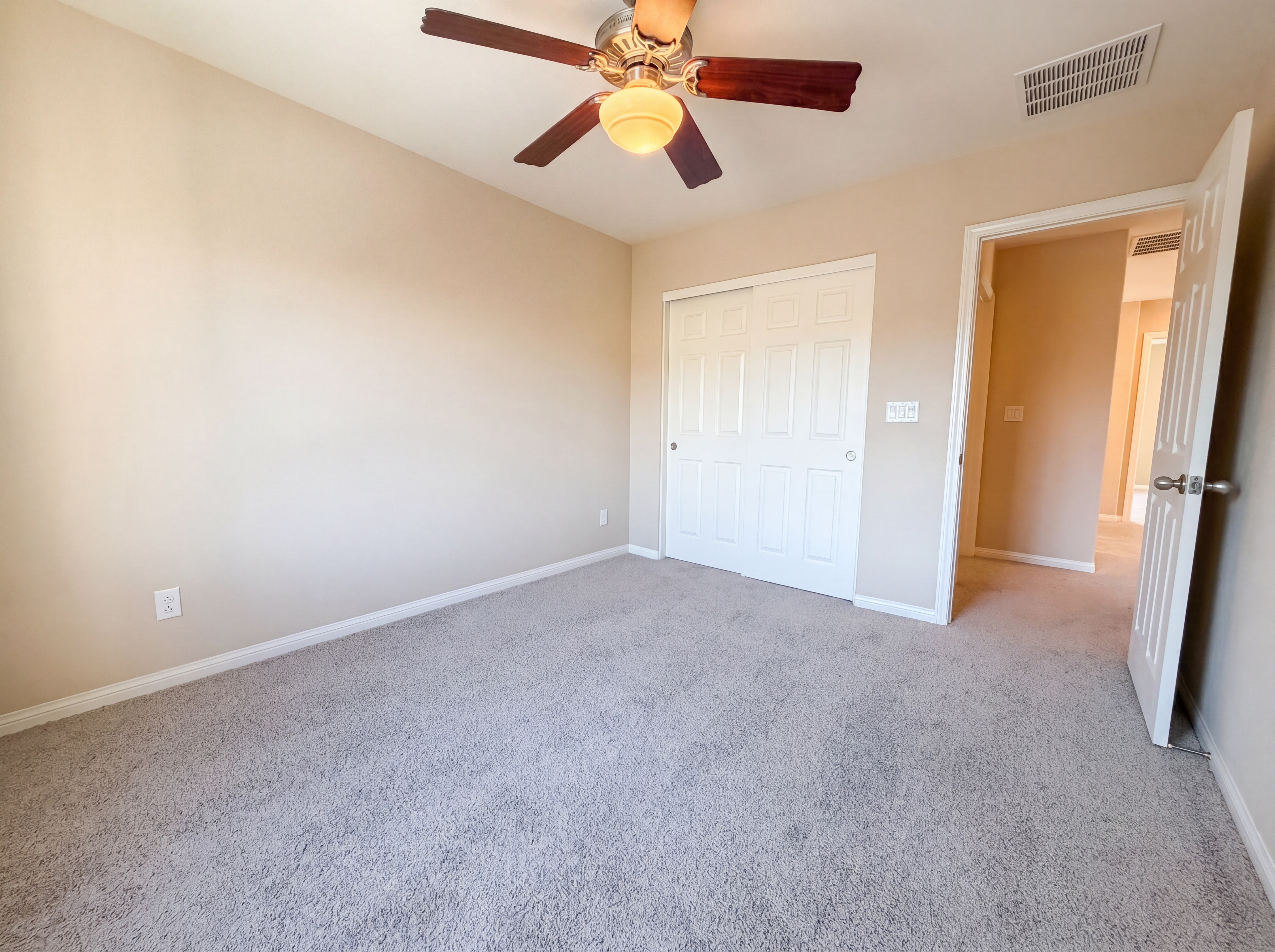 Photo 16 of 23 of 6472 Haypress Ct, Las Vegas, NV