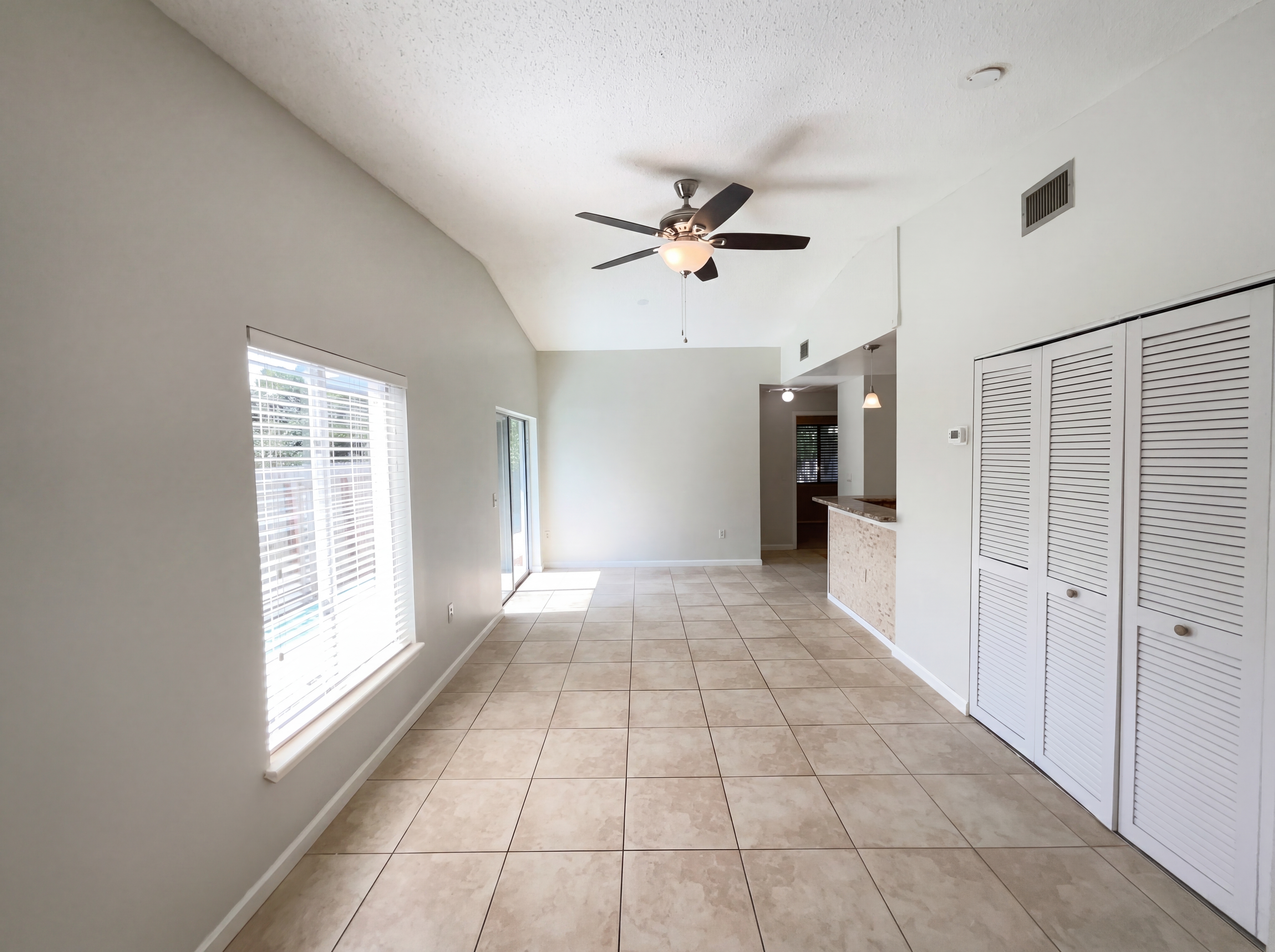 Photo 3 of 23 of 1015 Westside Dr, Winter Garden, FL
