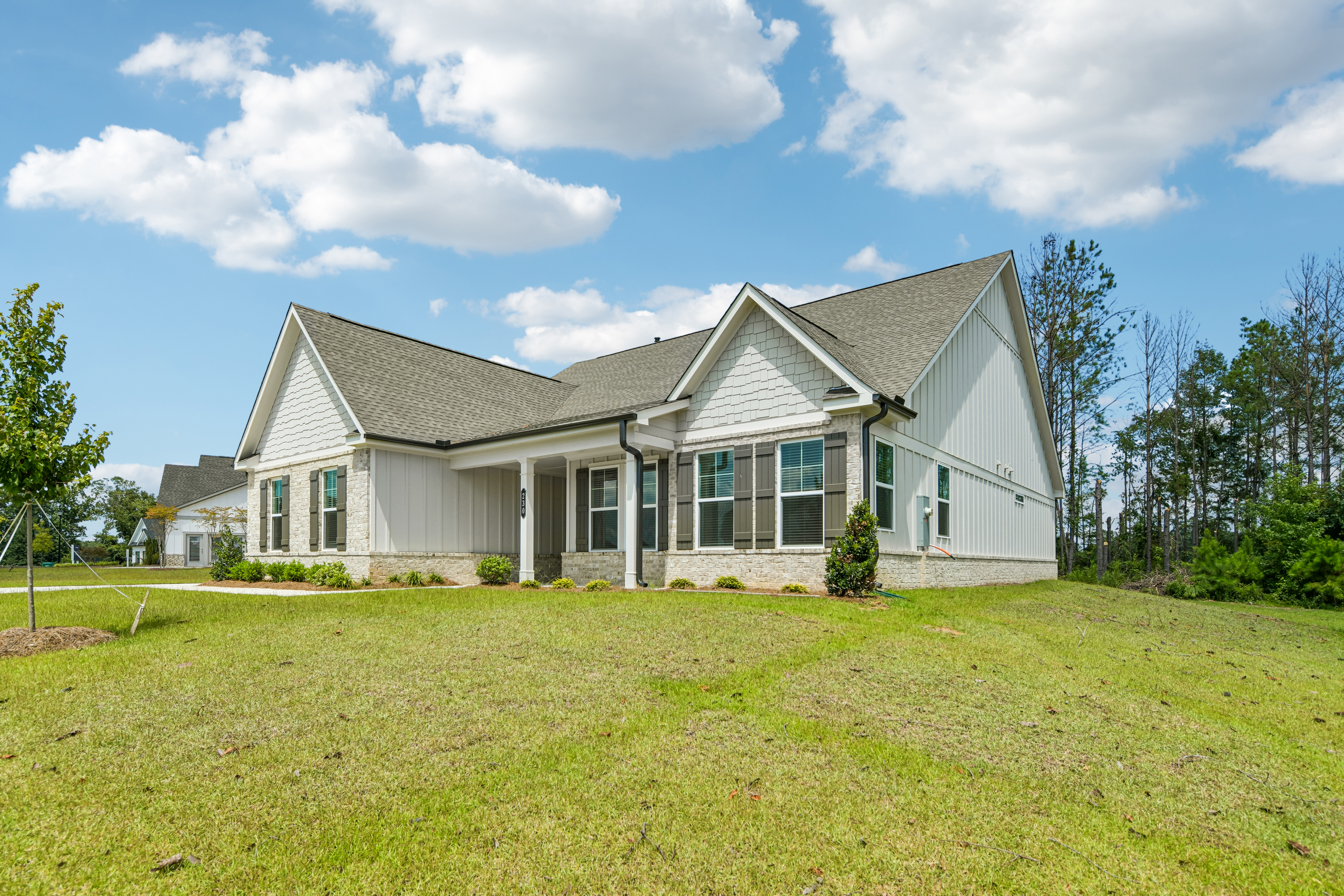 Photo 9 of 36 of 230 Flat Shoal Dr, Bonaire, GA
