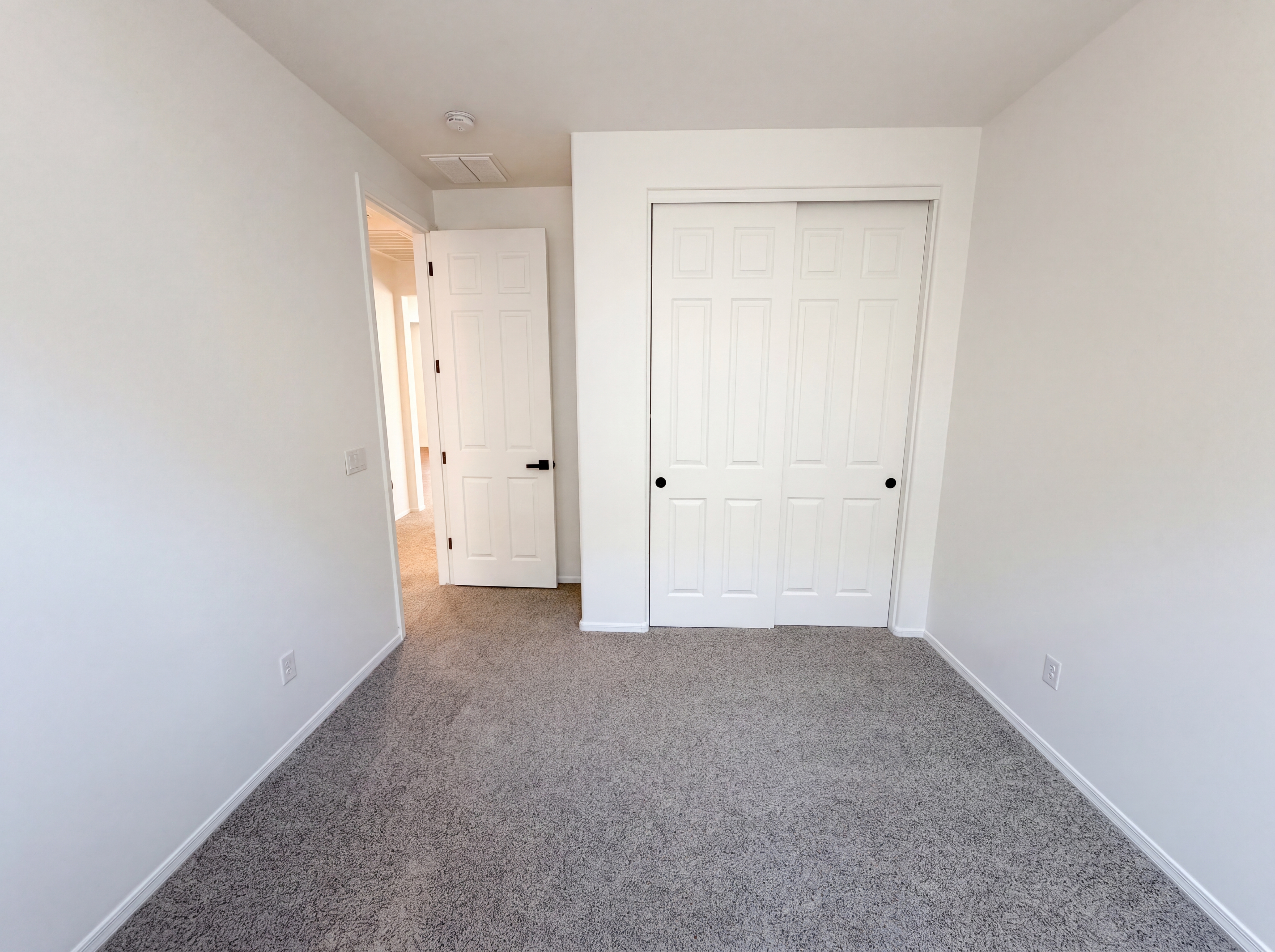 Photo 19 of 32 of 8014 W Atlantis Way, Phoenix, AZ