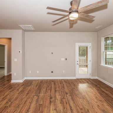 Property photo 3 of 96 Mae Ct
