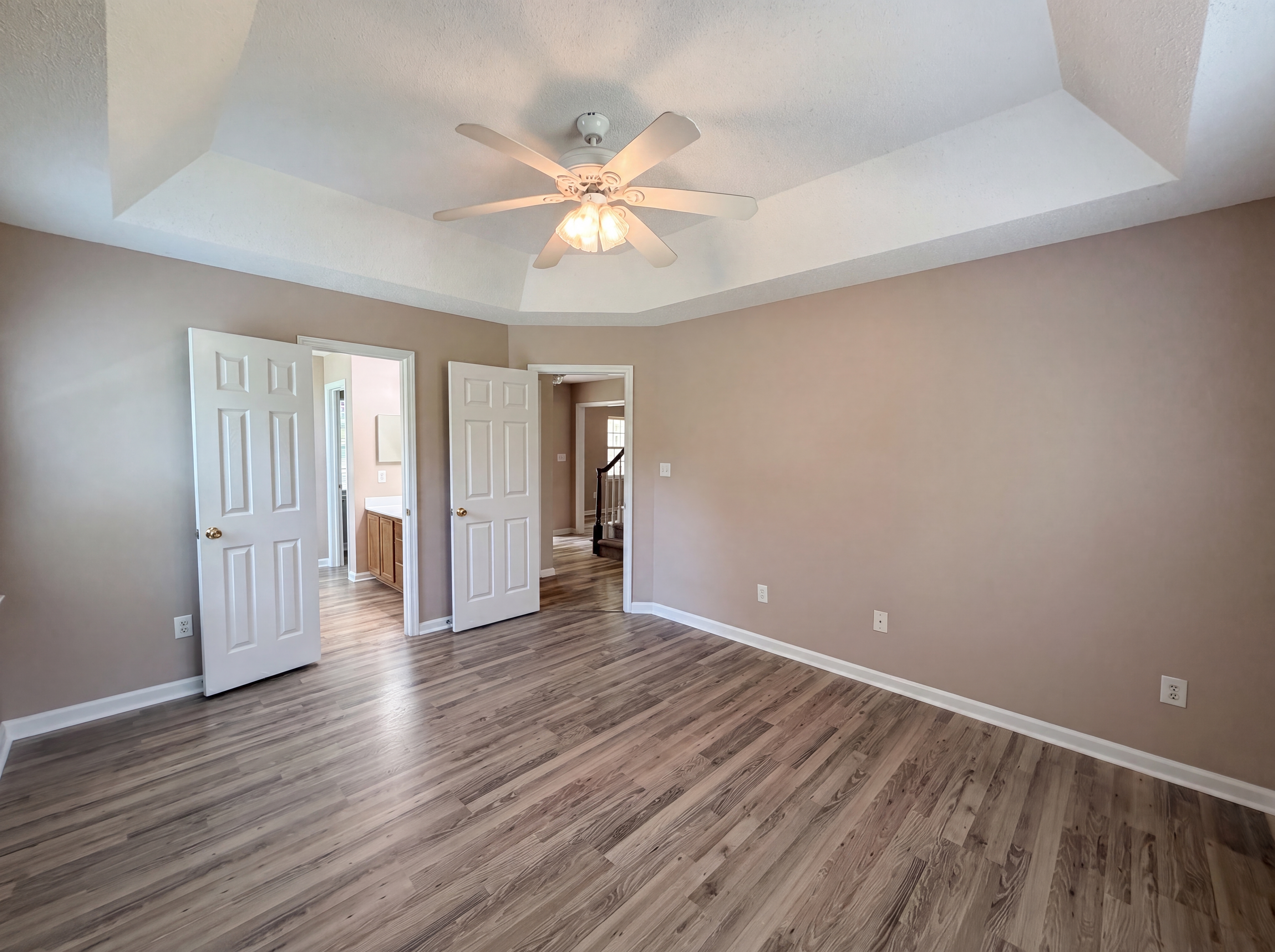 Photo 4 of 27 of 311 Hickory Wood Dr, Kannapolis, NC